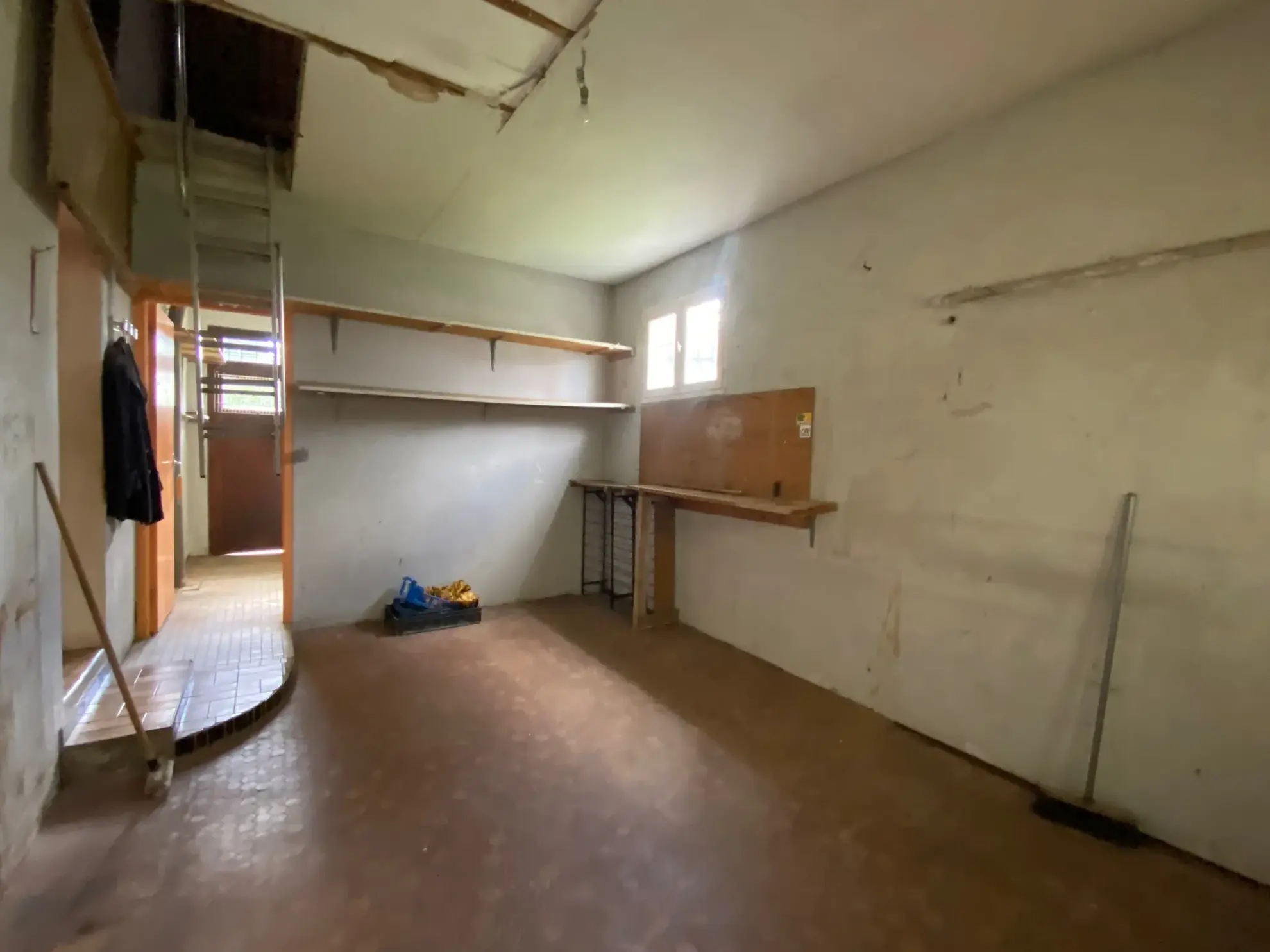 Maison de plain-pied confortable avec jardin à Decize - 2 chambres et garage 