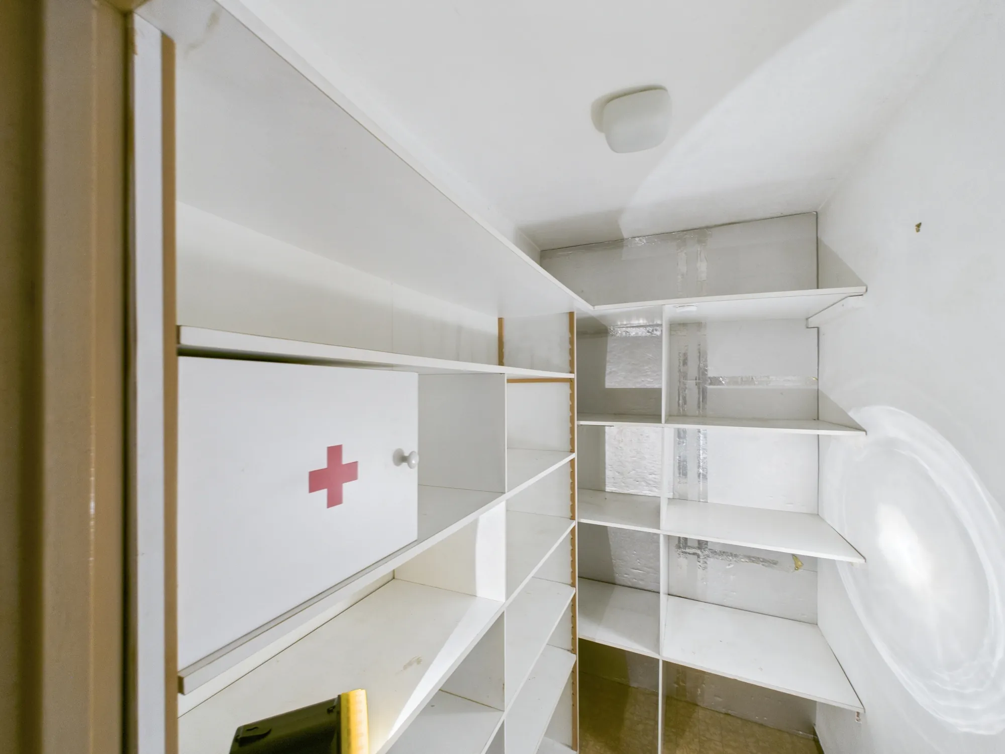 Appartement T4 lumineux de 80 m² au cœur de Saint-Louis face à la gare 