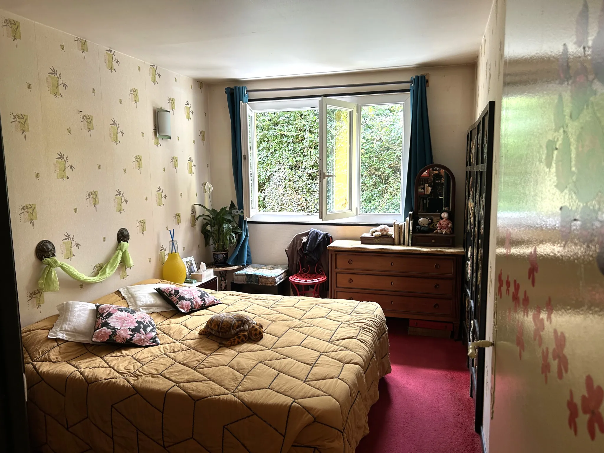 Maison avec hangar de 400 m² et terrain à proximité d'Autun 