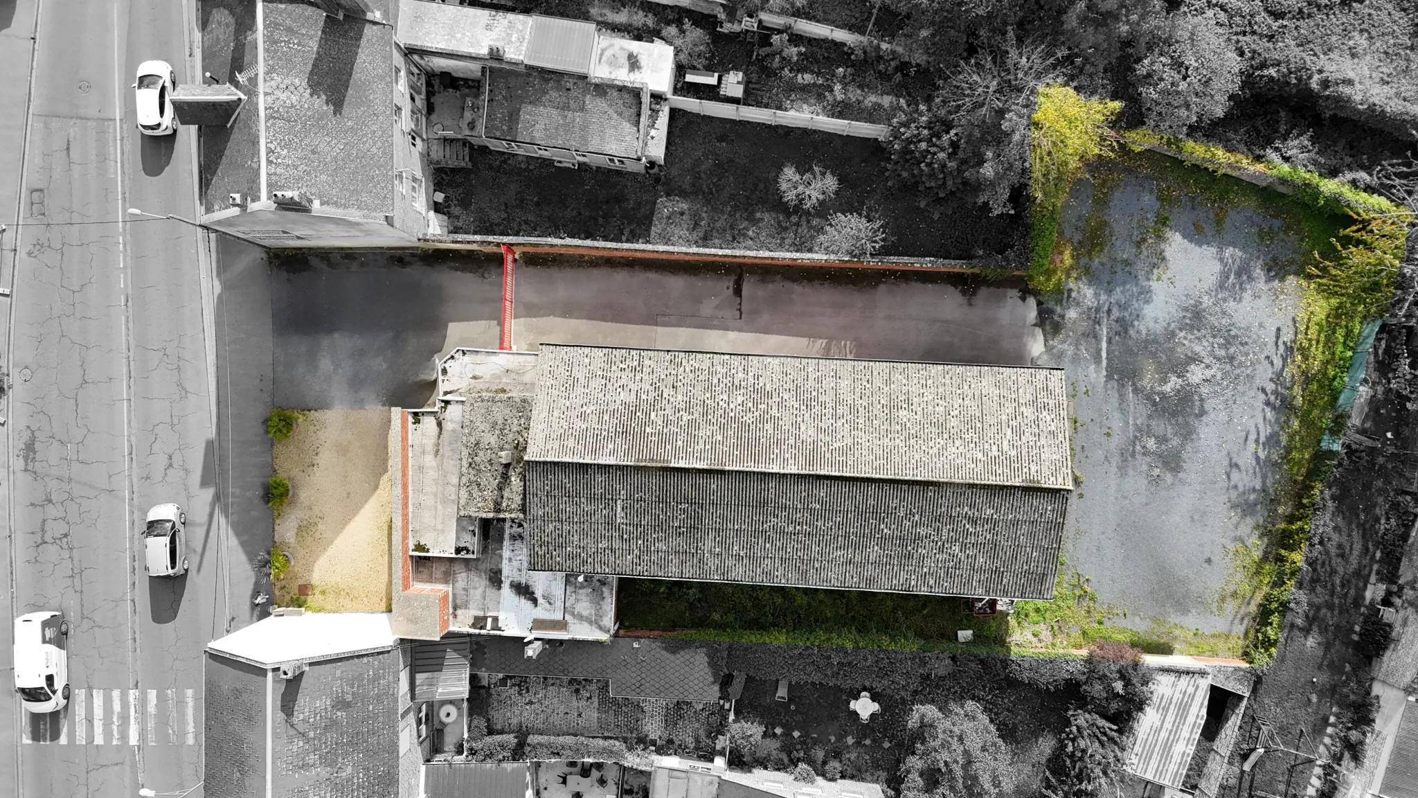 À vendre bâtiment commercial de 480 m² sur terrain de 1200 m² à Eppeville 