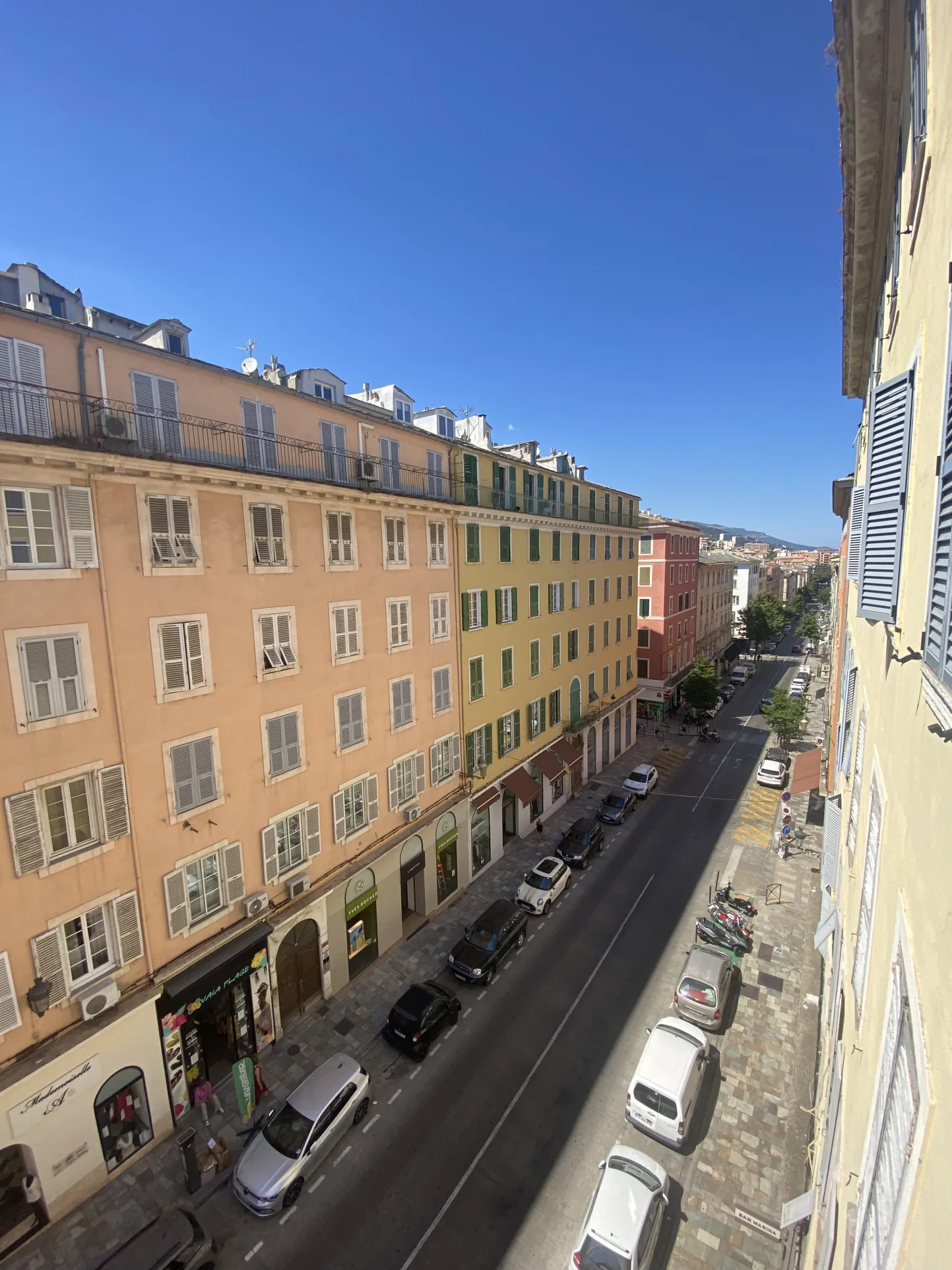 Appartement 2 pièces meublé à Bastia sur le boulevard Paoli