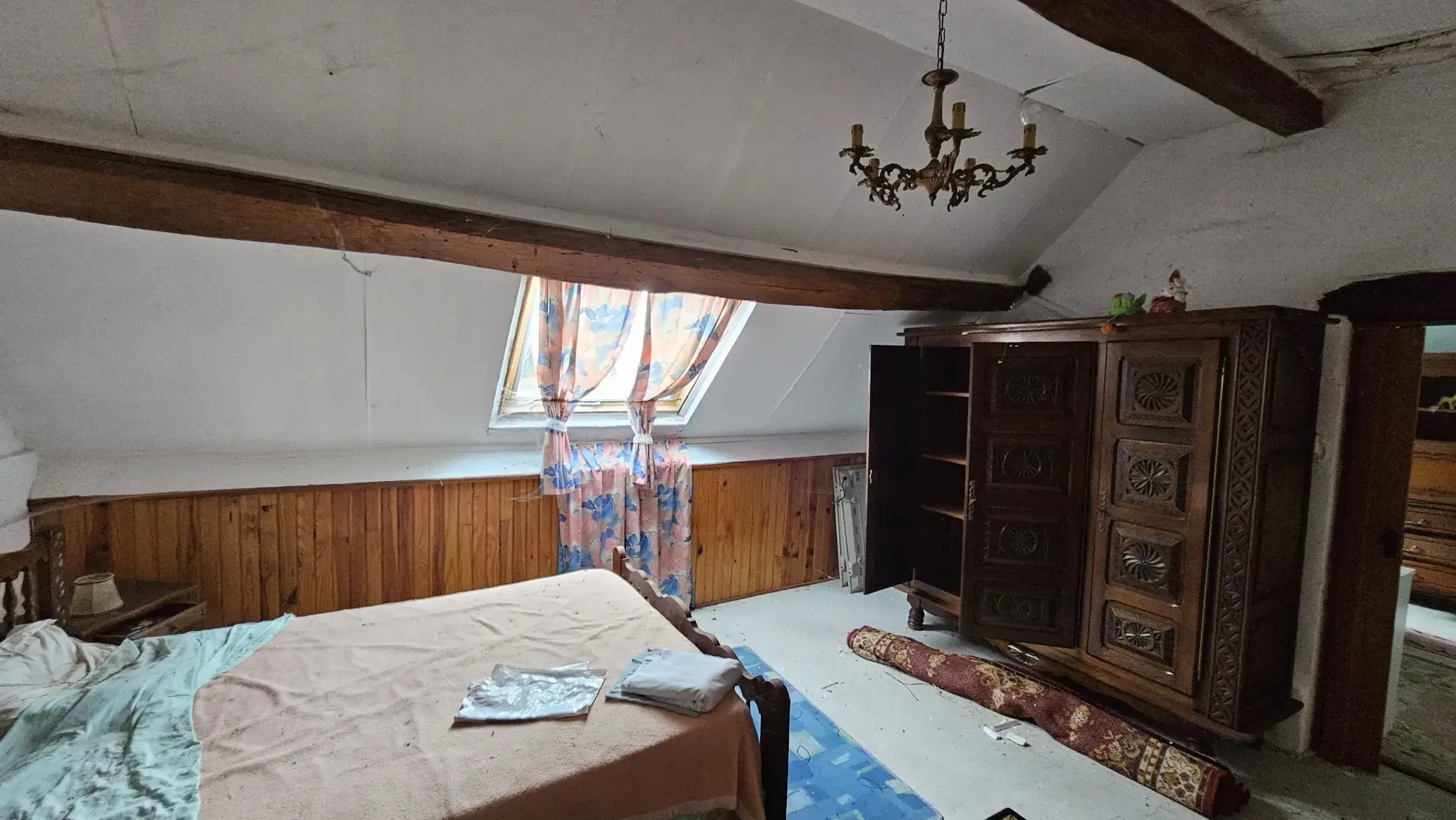 Maison à rénover de 62 m² avec garage à Saint Arnoult - Projet d'aménagement rural 