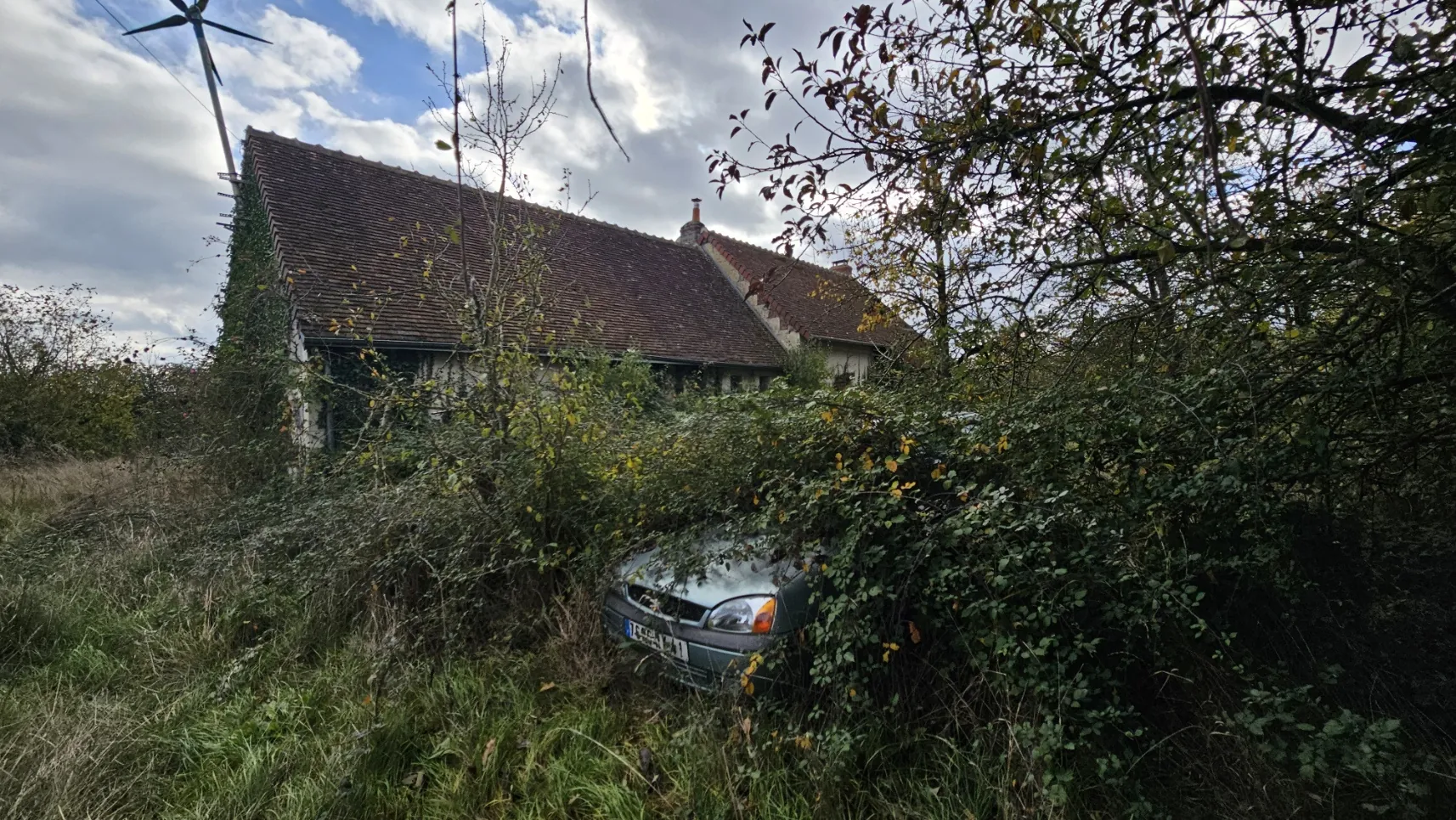 Maison à rénover de 62 m² avec garage à Saint Arnoult - Projet d'aménagement rural 