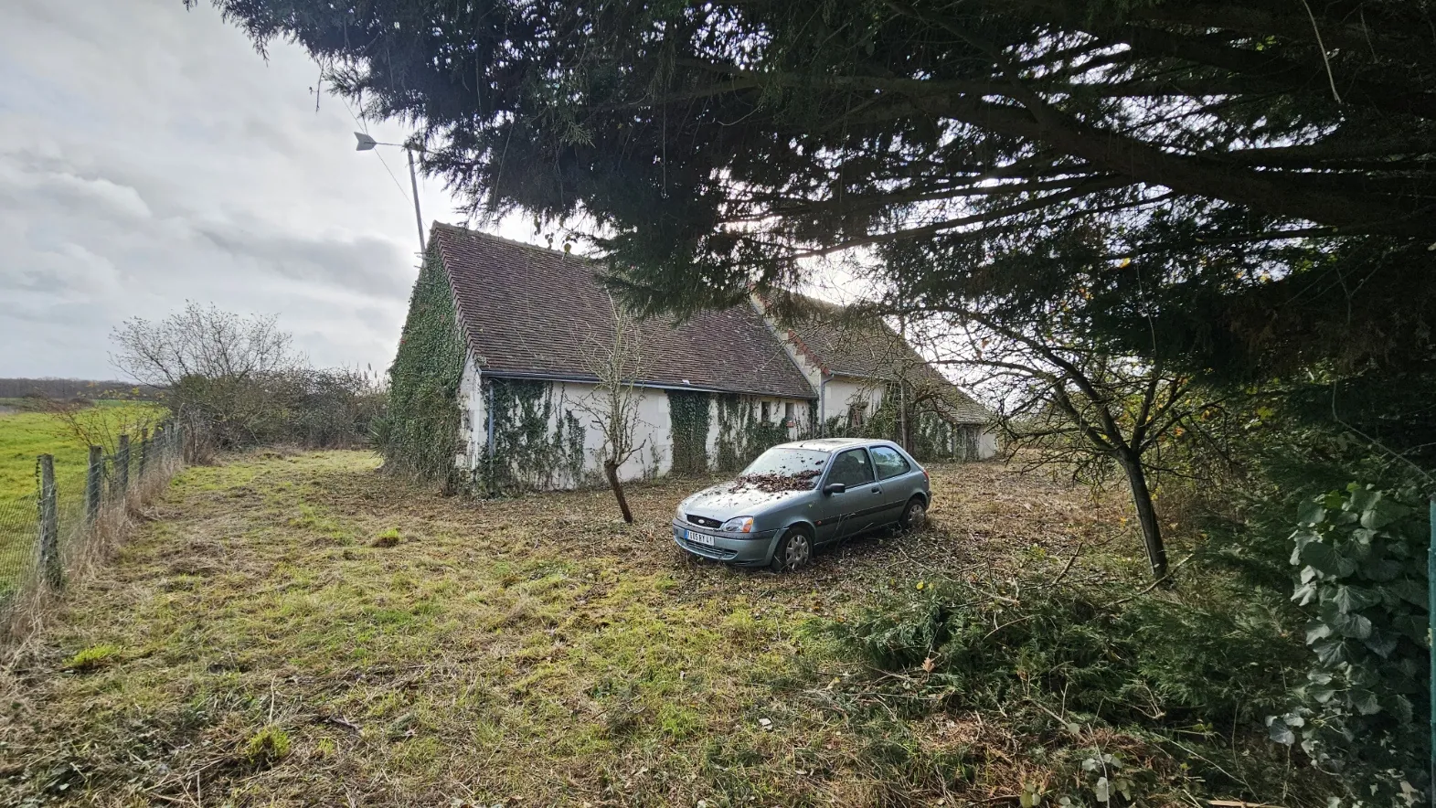 Maison à rénover de 62 m² avec garage à Saint Arnoult - Projet d'aménagement rural