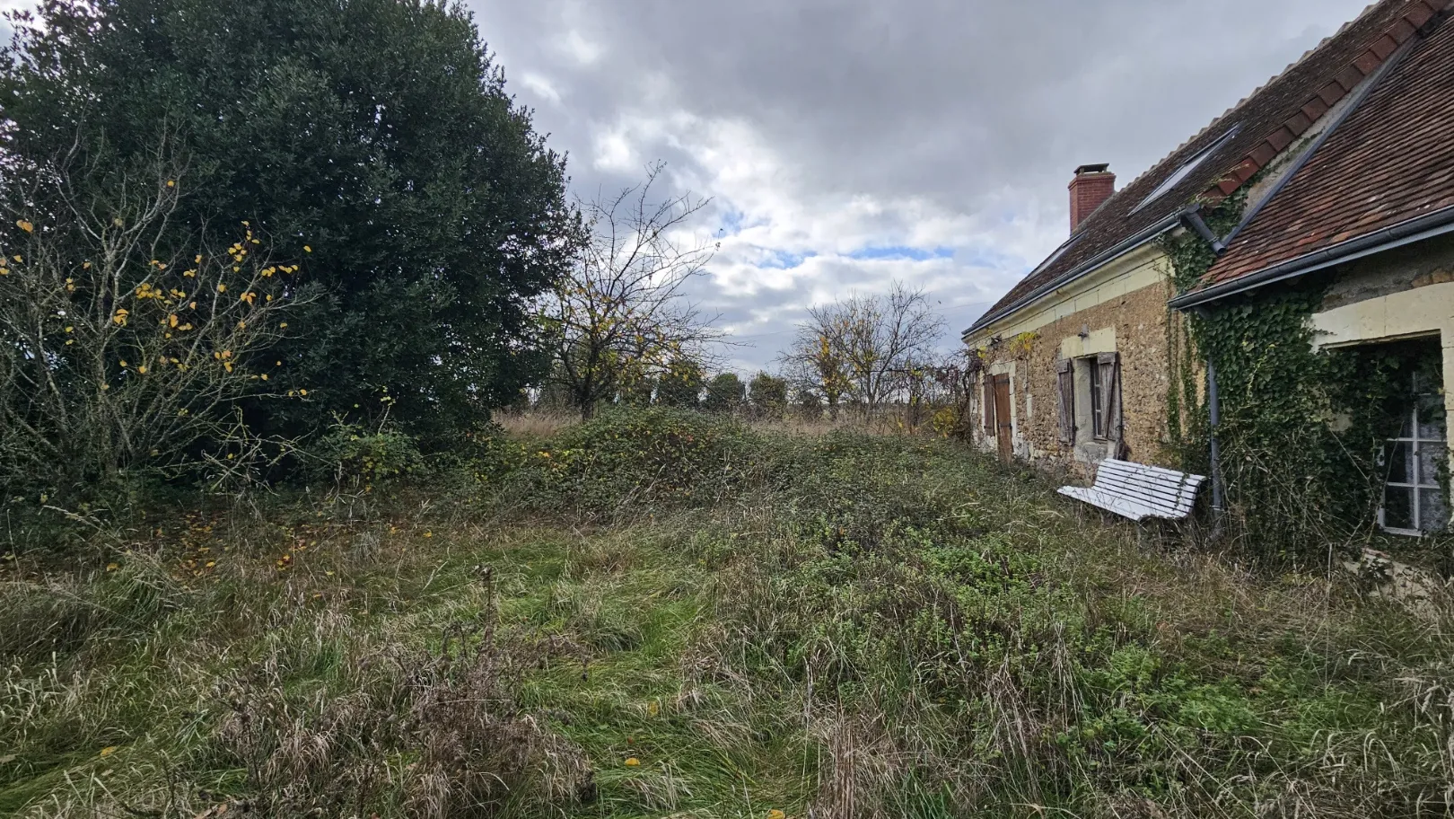 Maison à rénover de 62 m² avec garage à Saint Arnoult - Projet d'aménagement rural 