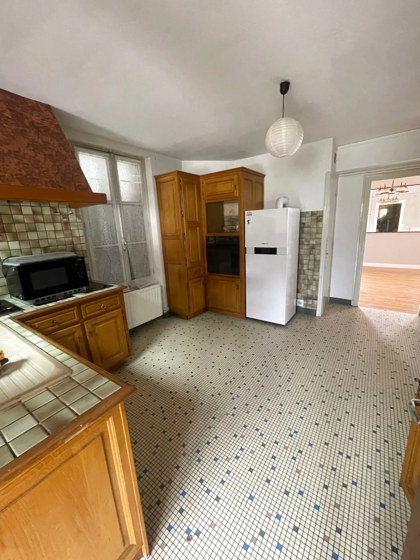 Maison de caractère 118 m² à Vaudes avec garages et terrain 