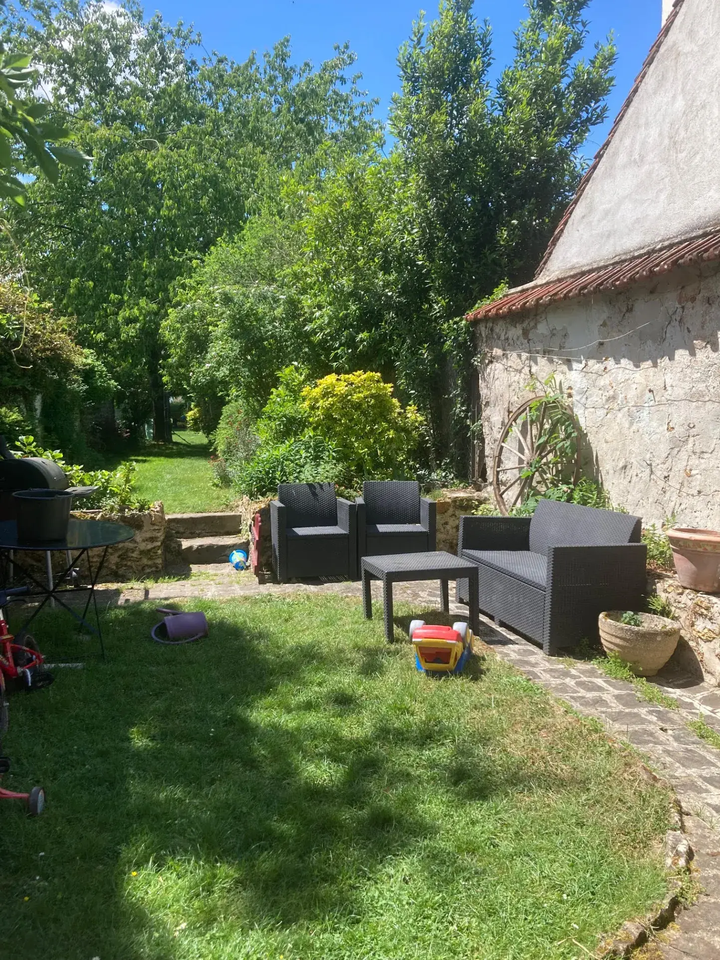 Belle maison de 130 m² avec jardin à Rozay-en-Brie – Secteur calme 