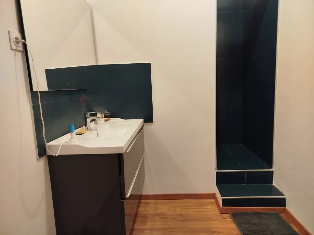 Appartement T3 lumineux de 75 m² en hyper-centre de Sète 