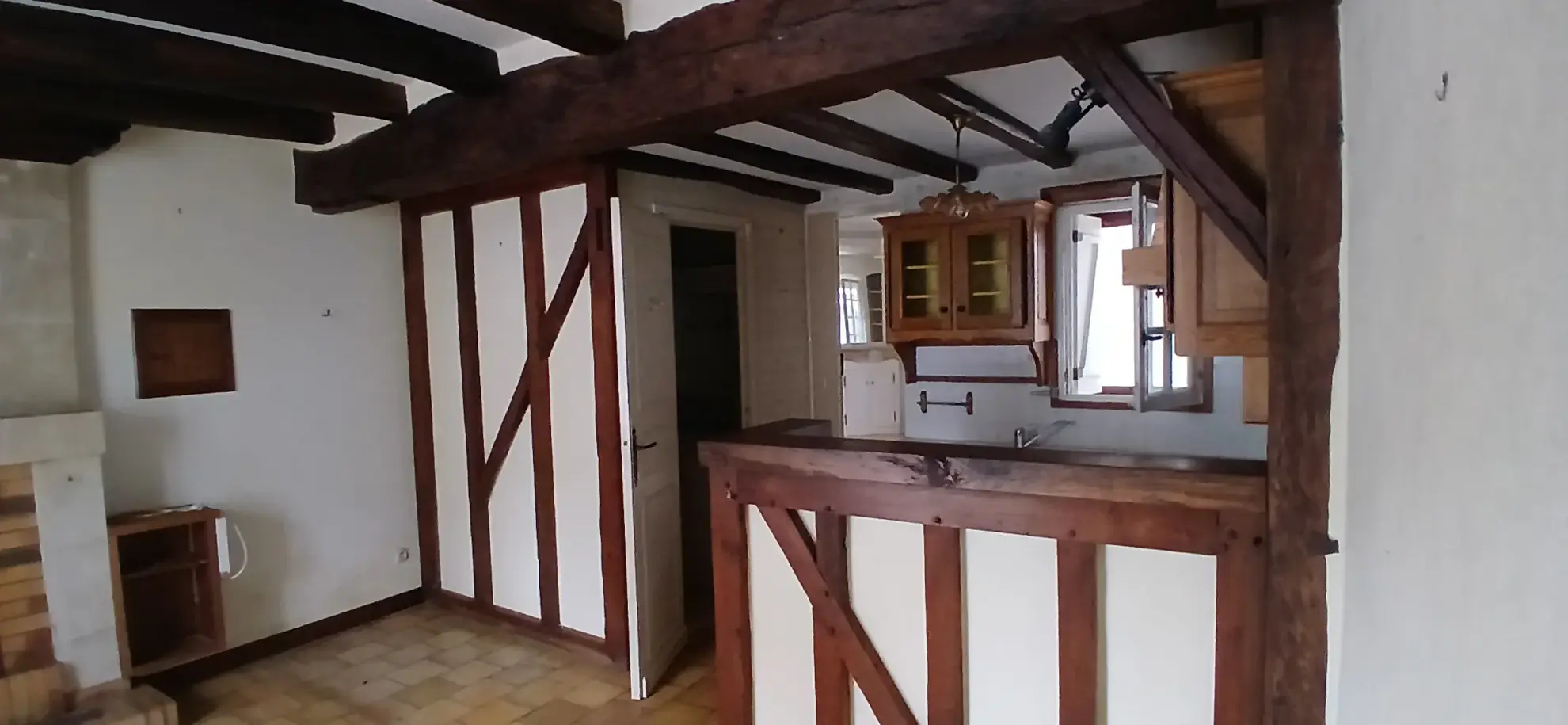 Maison de ville à Montoire sur le Loir à rénover avec garage et jardin