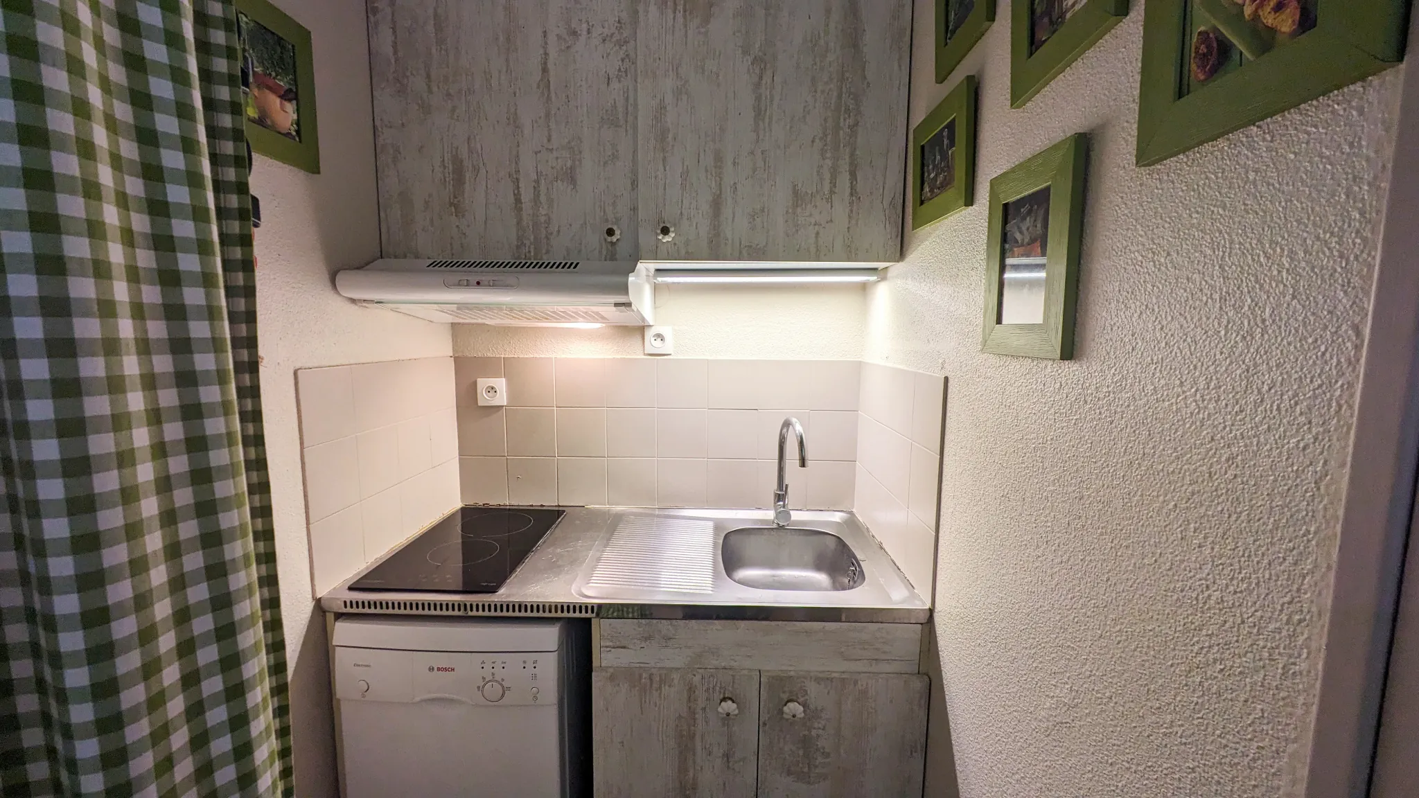 Appartement 2 pièces en rez-de-jardin avec piscine à Bandol 