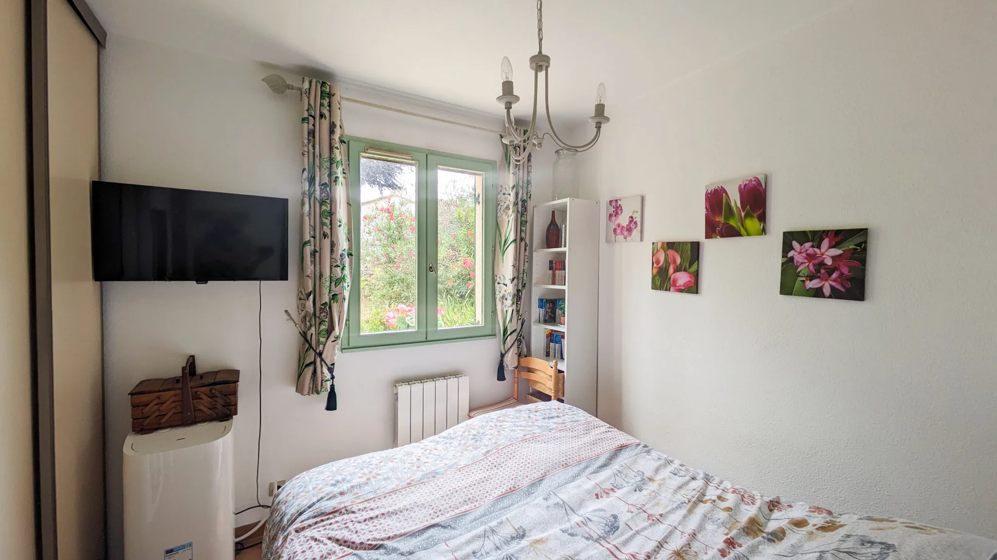 Appartement 2 pièces en rez-de-jardin avec piscine à Bandol 