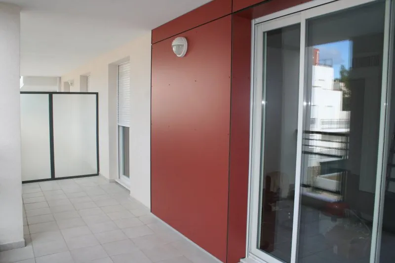 Appartement 2 pièces avec grande terrasse à Cavalaire-sur-Mer