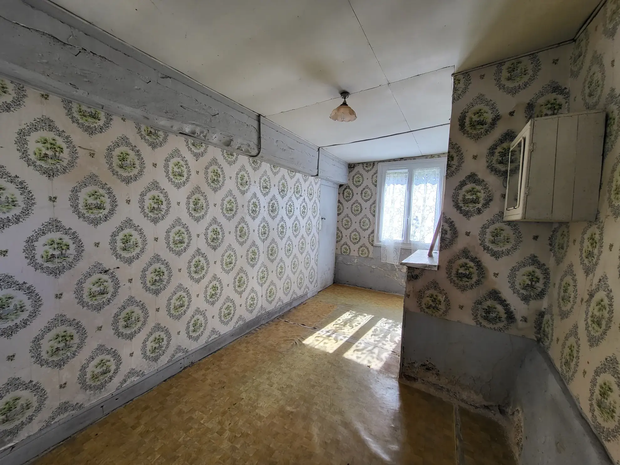 Longère à Autretot avec terrain de 1280 m² à rénover à vendre 