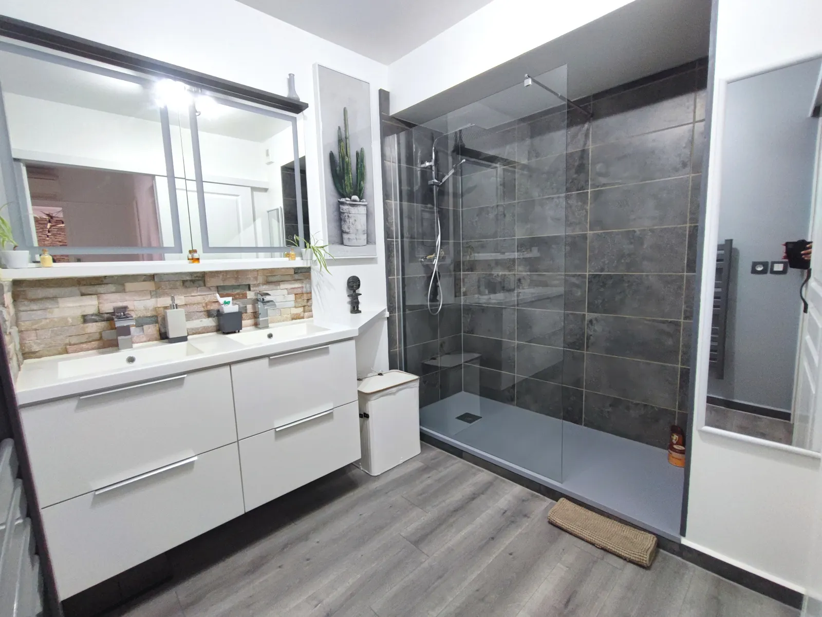 Appartement T3 rénové avec garage et terrasse à La Seyne-sur-Mer - Prêt à habiter 