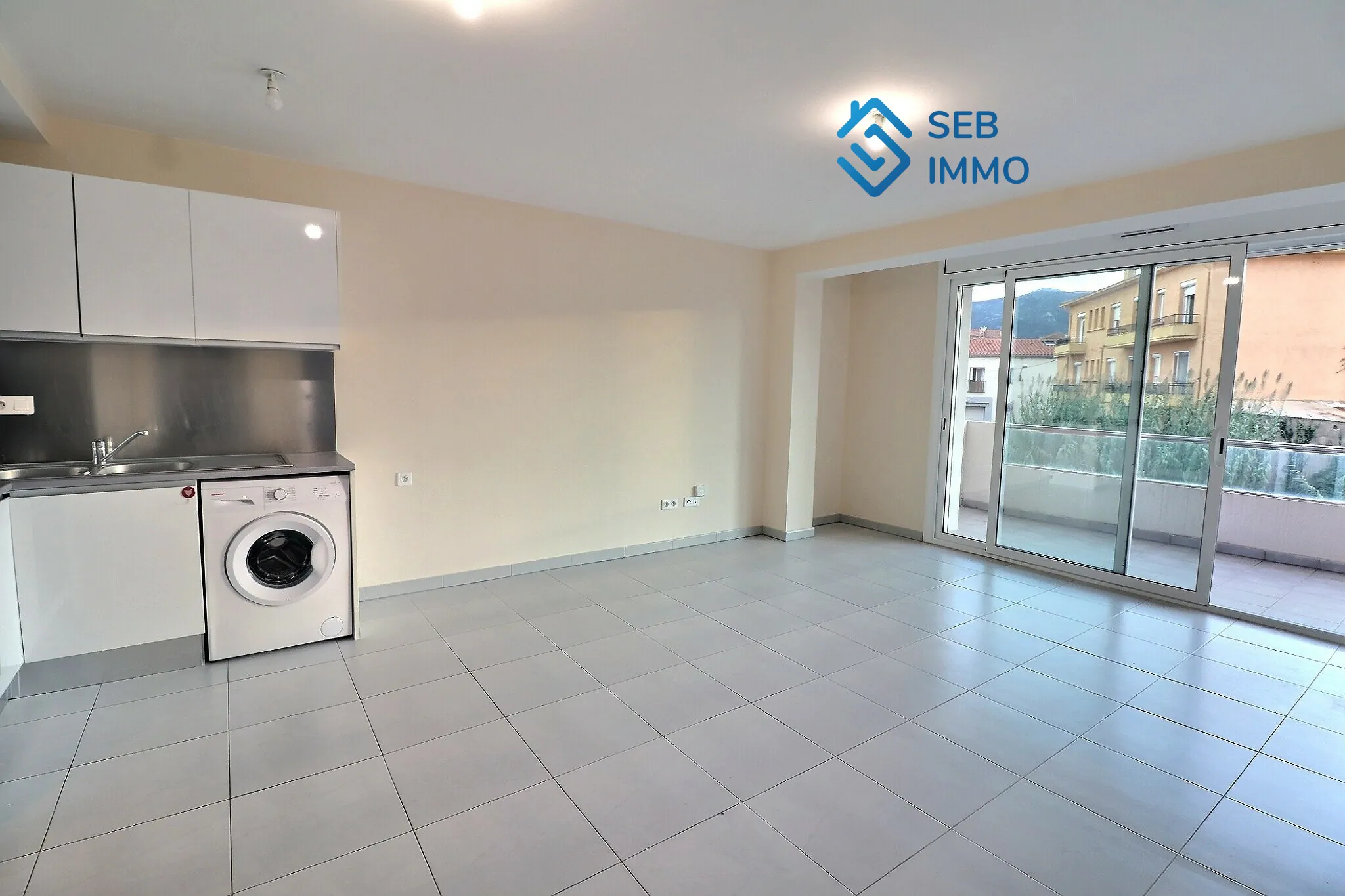 Appartement 2 pièces lumineux à Argeles-sur-Mer avec terrasse et parking 