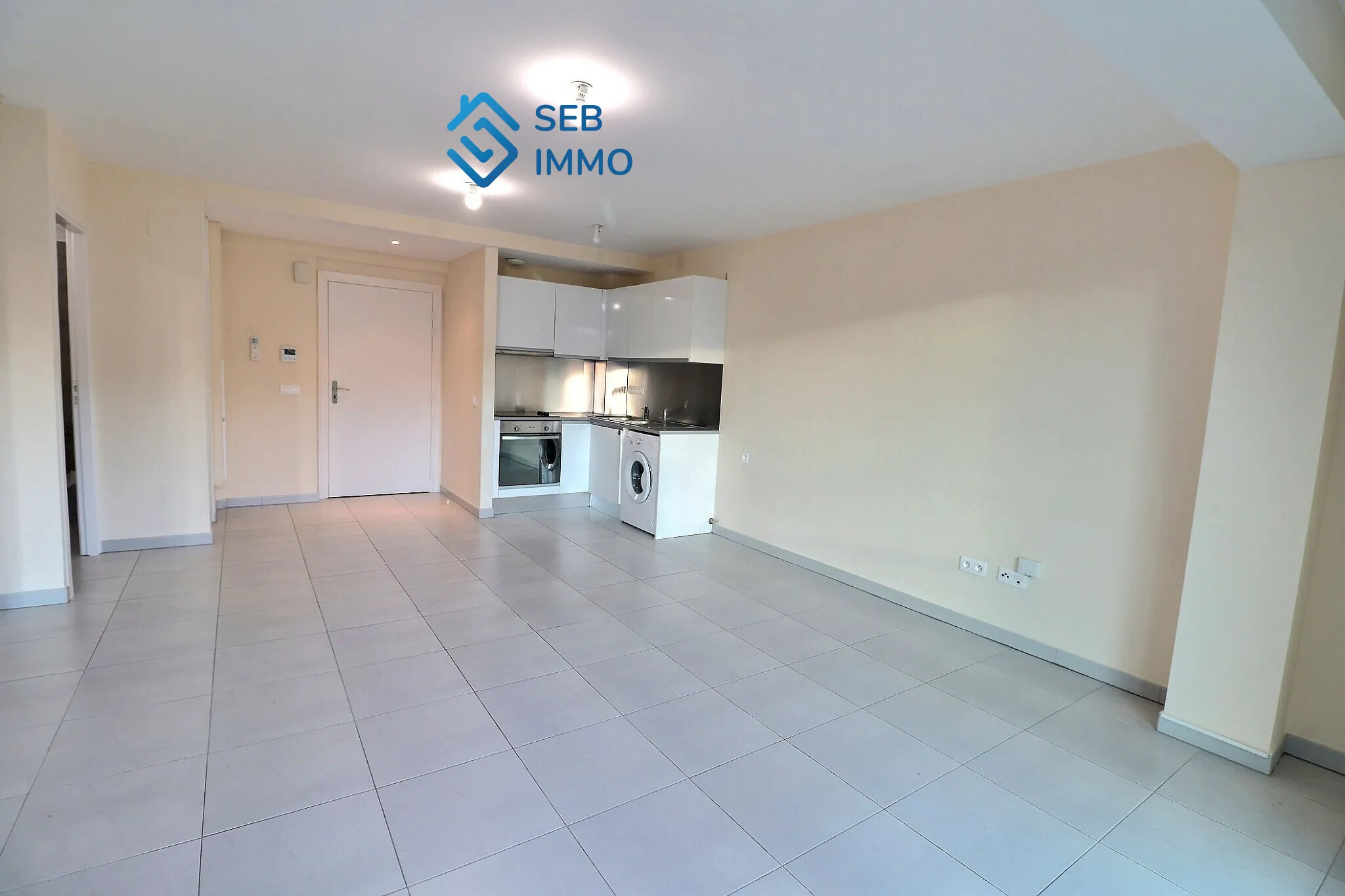 Appartement 2 pièces lumineux à Argeles-sur-Mer avec terrasse et parking 