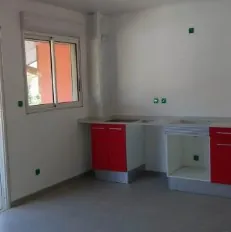Appartement T1 de 26,32 m² avec terrasse et jardin dans le quartier Montjoly 