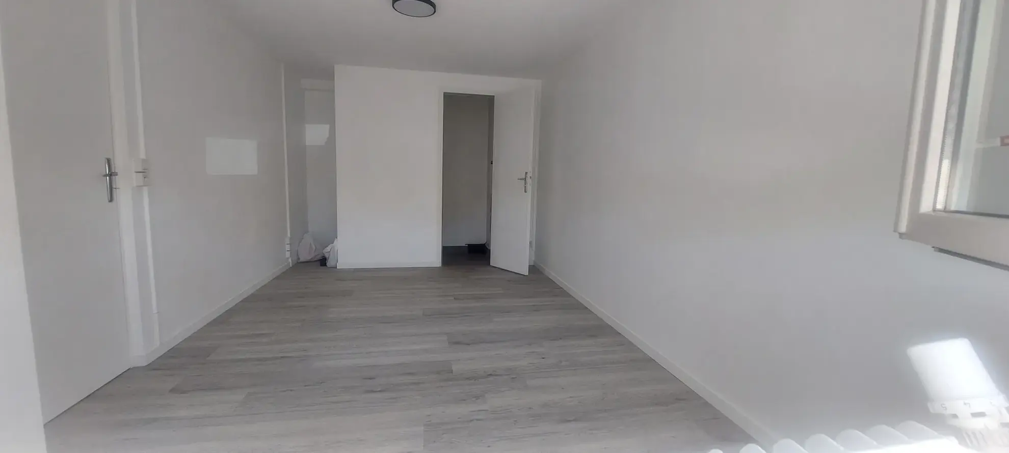 Maison familiale avec 4 chambres à Migennes, terrain clos, proche commodités 