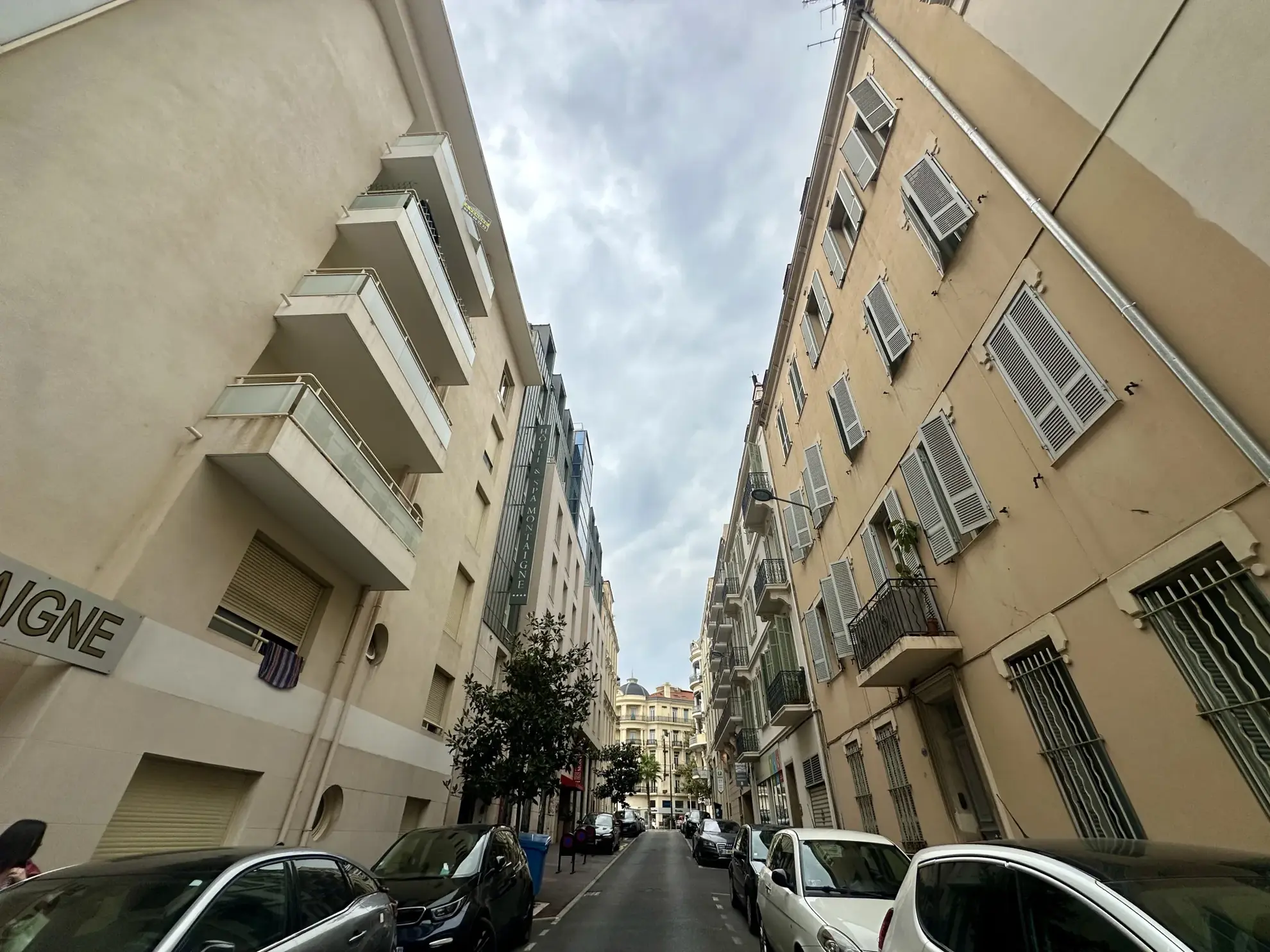Appartement 2 pièces de 40 m² à Cannes avec terrasse et finitions modernes 
