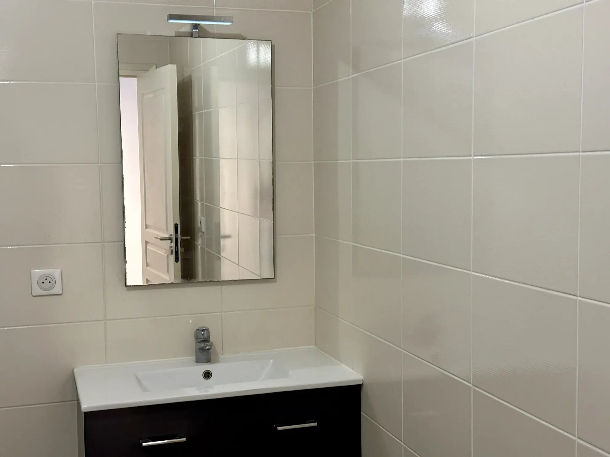 Appartement 2 pièces de 40 m² à Cannes avec terrasse et finitions modernes 