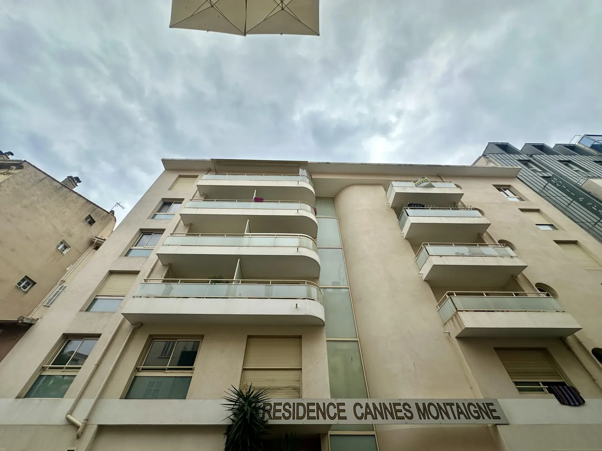 Appartement 2 pièces de 40 m² à Cannes avec terrasse et finitions modernes 