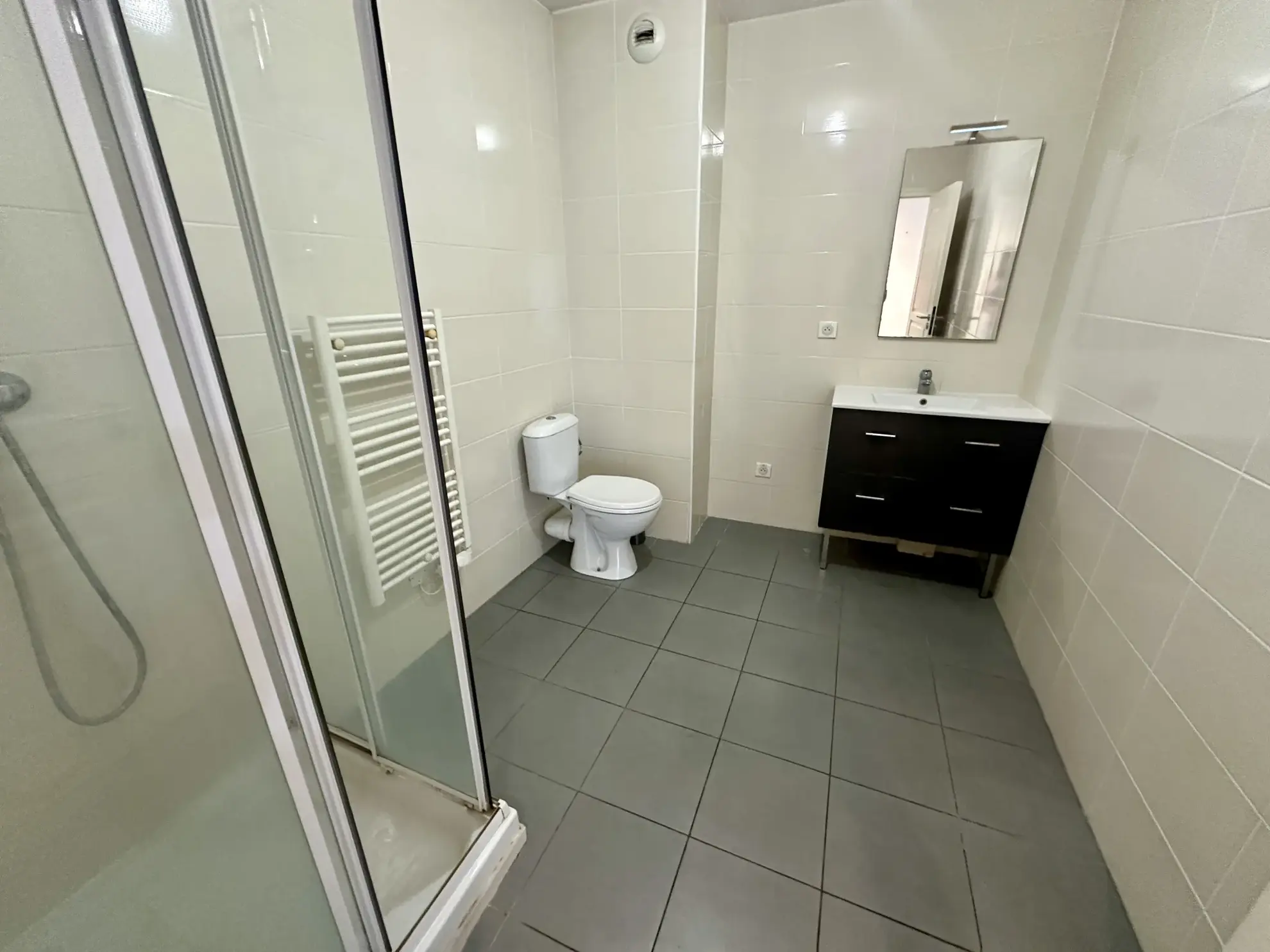 Appartement 2 pièces de 40 m² à Cannes avec terrasse et finitions modernes 