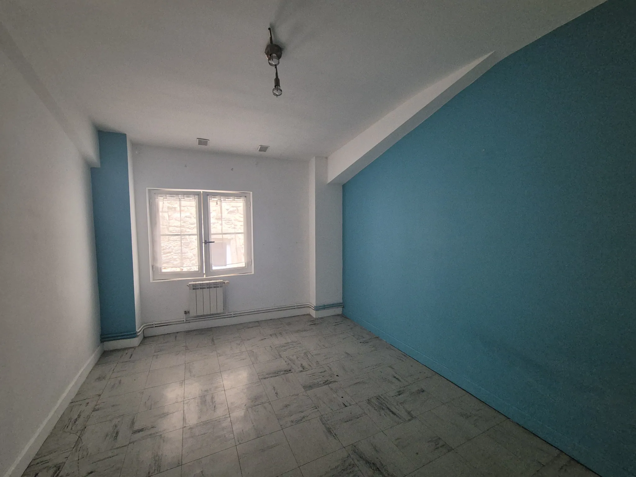 Maison de ville à Beaumont-les-Valence avec 2 appartements indépendants 