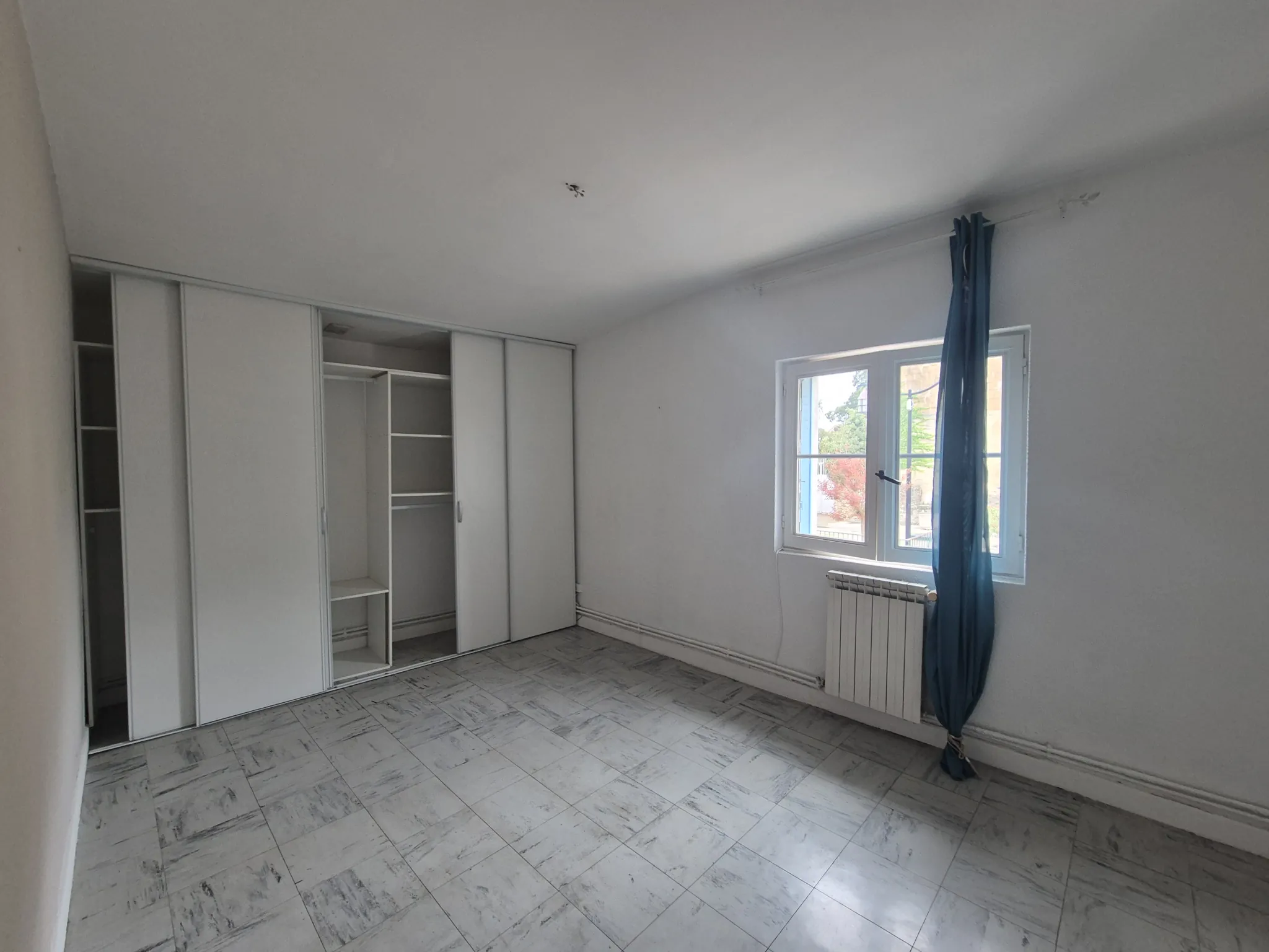 Maison de ville à Beaumont-les-Valence avec 2 appartements indépendants 