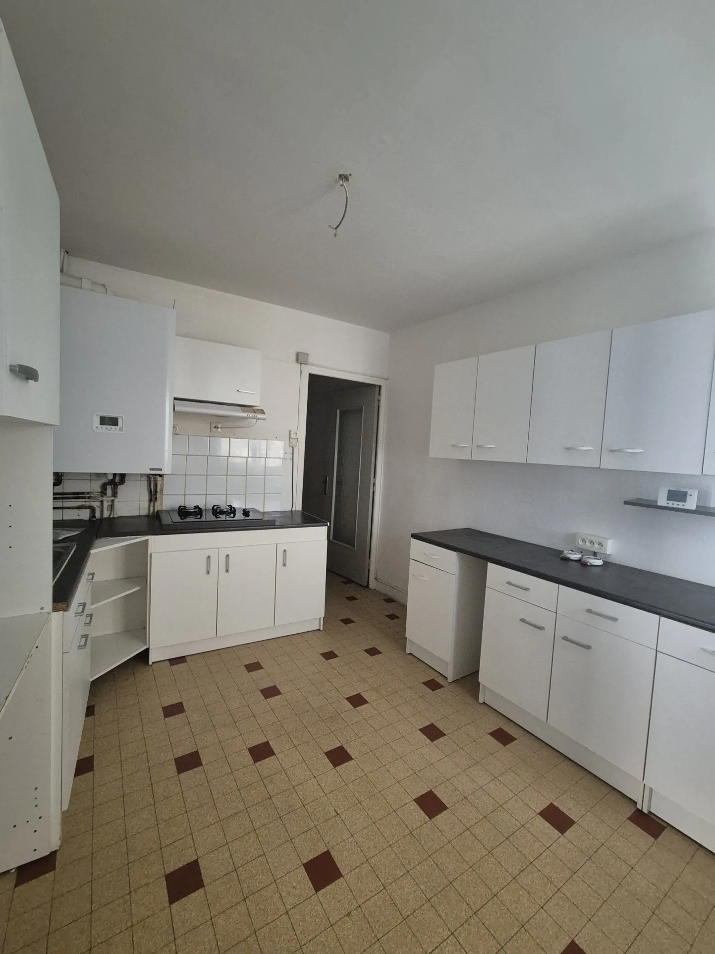 Maison de ville à Beaumont-les-Valence avec 2 appartements indépendants 