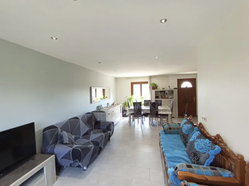 Maison à vendre de 92 m² avec jardin et garage à Saint-André-les-Vergers proche Troyes 