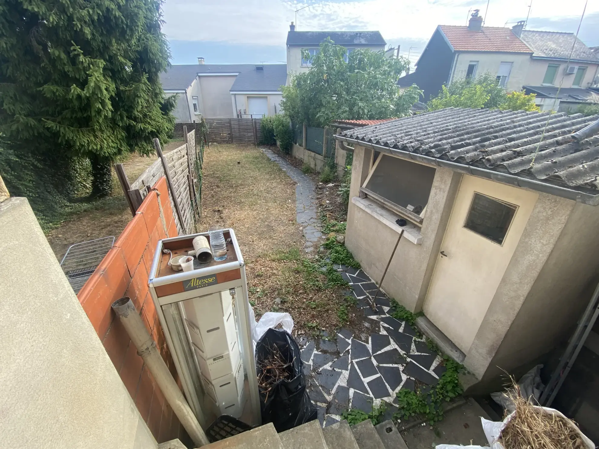 Local commercial de 42 m² à Pontlieue, Le Mans avec potentiel d'habitation