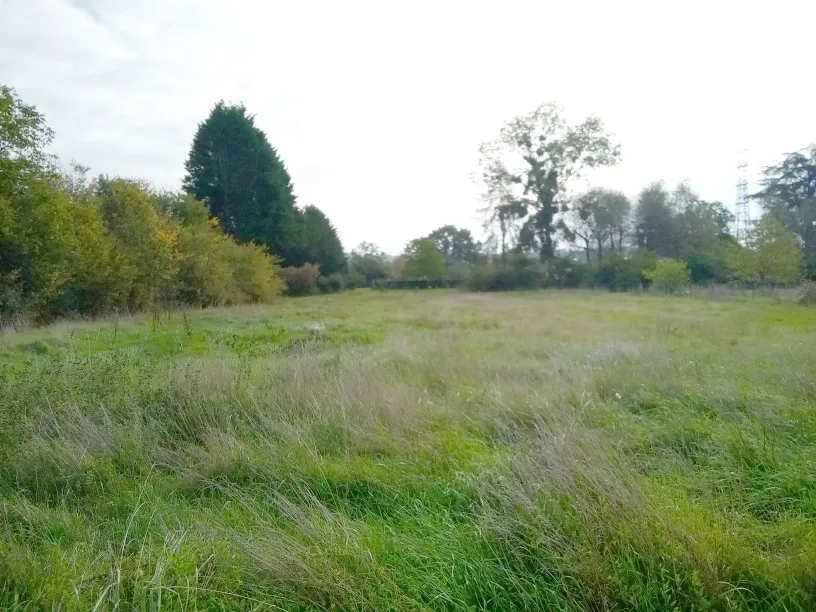 Maison familiale 4 chambres avec jardin et garage à Varennes Vauzelles 