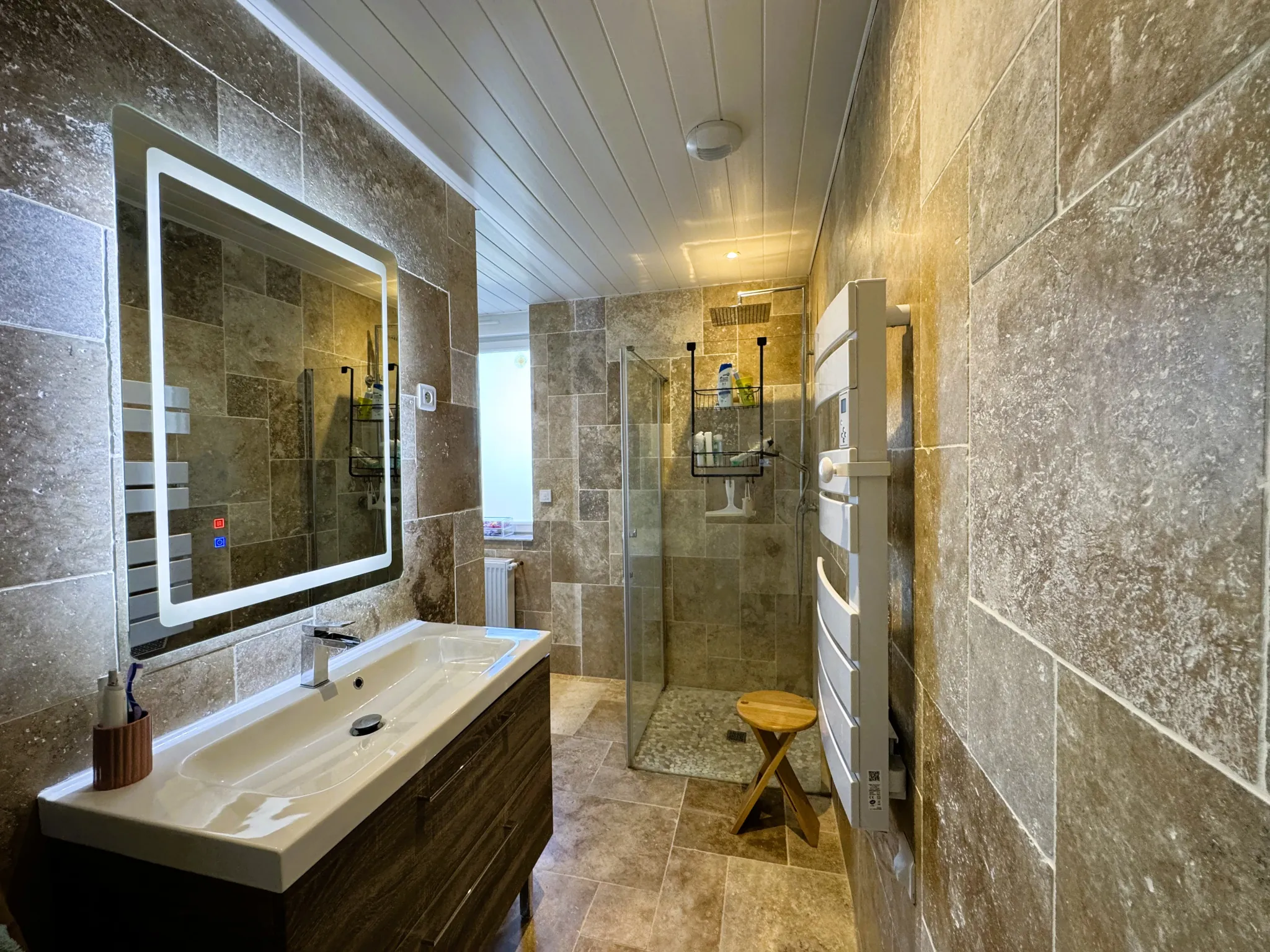 Magnifique propriété à Gardonne avec 3 logements et grand jardin – Opportunité d’investissement