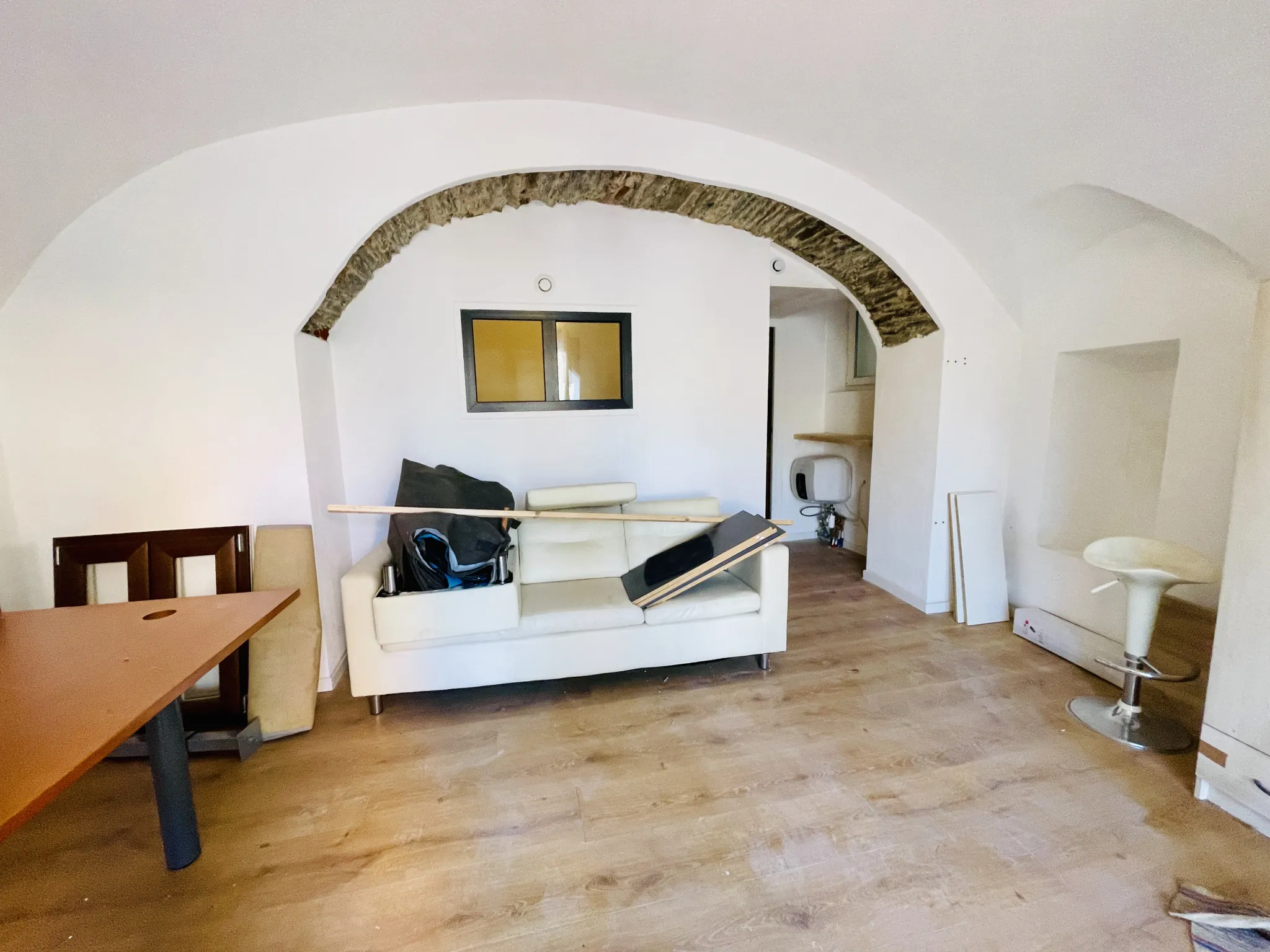 À vendre murs commerciaux de 42 m² à Bastia centre, entièrement rénovés 