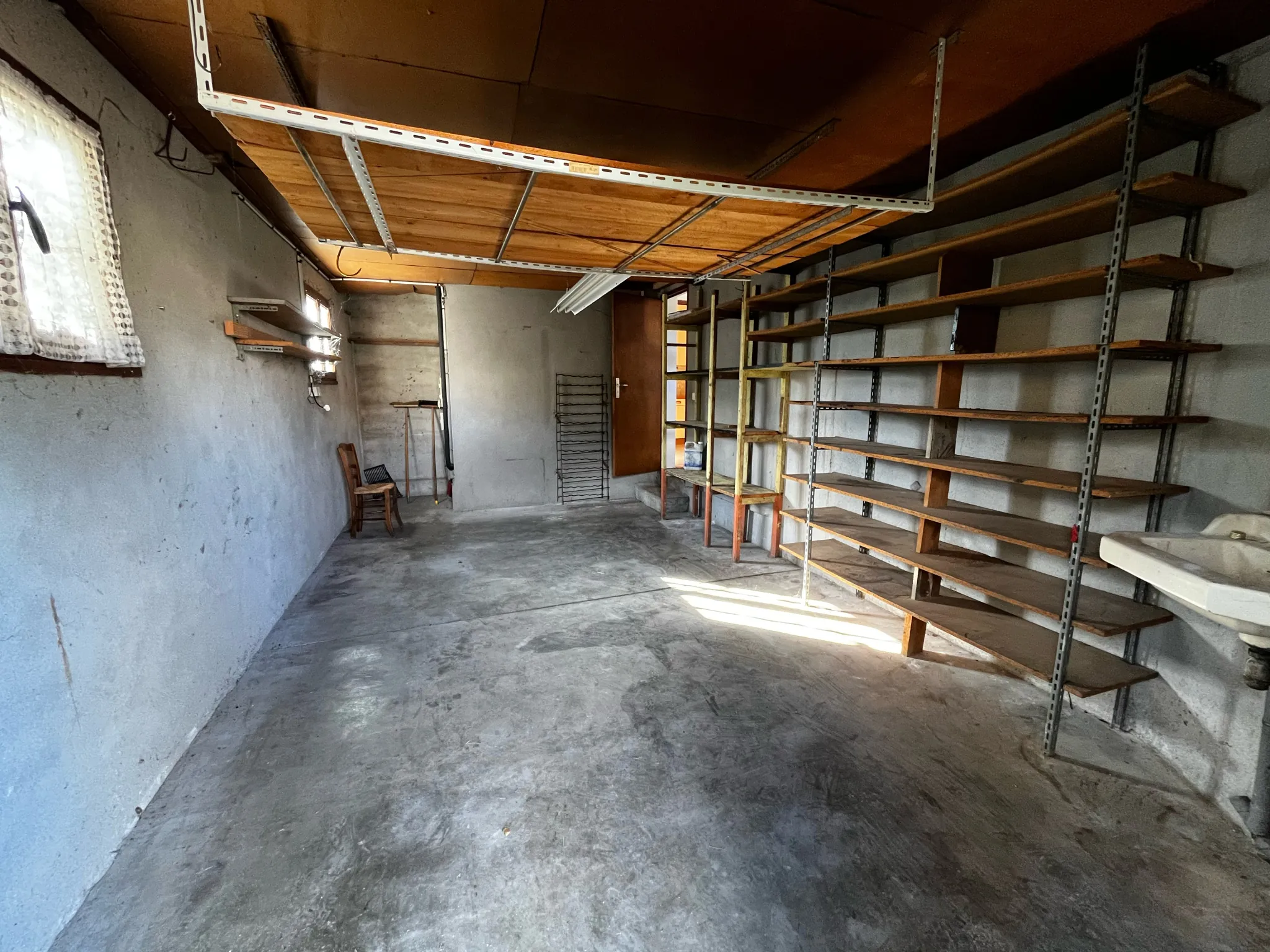 Villa plain-pied F4 à Saint-Ambroix avec garage et terrain clos de 500 m² 