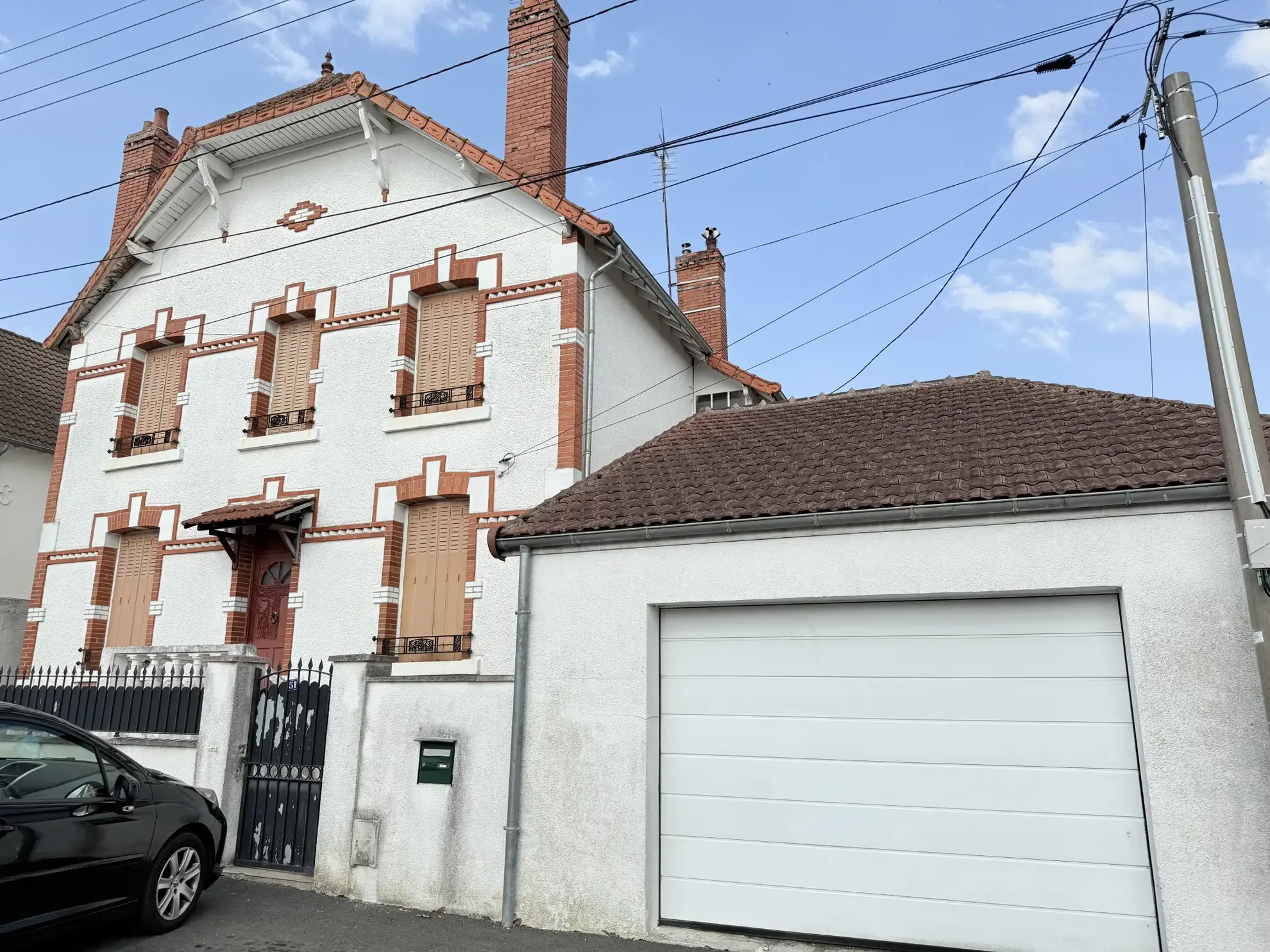 Maison indépendante à Vierzon de 140 m² avec jardin et garage