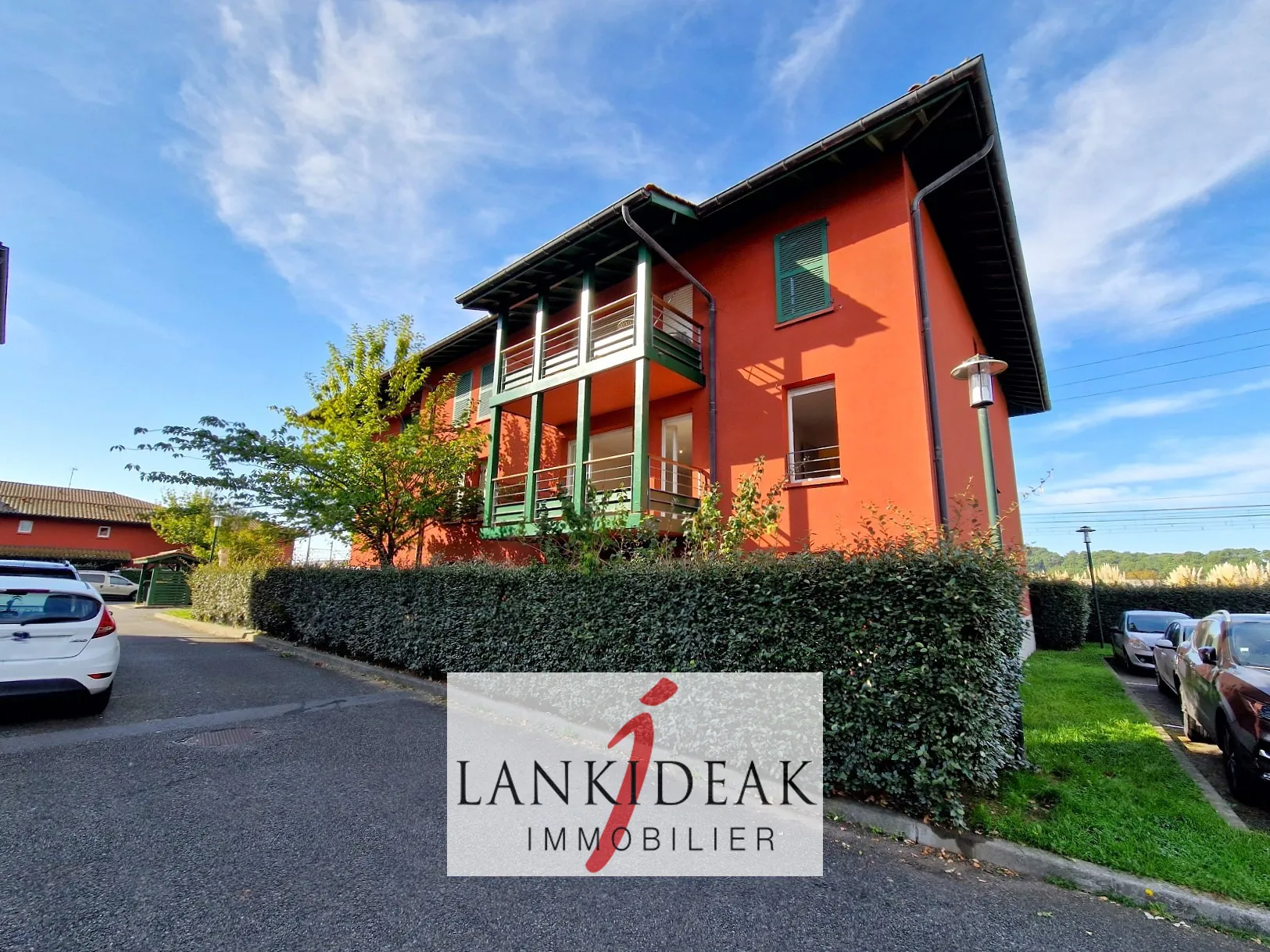 Appartement T2 loué avec parking privé à Boucau - Investissement immobilier