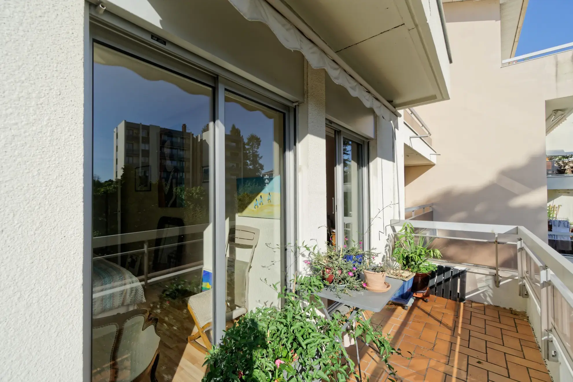 Appartement T4 à Billère avec garage, balcons et environnement paisible 