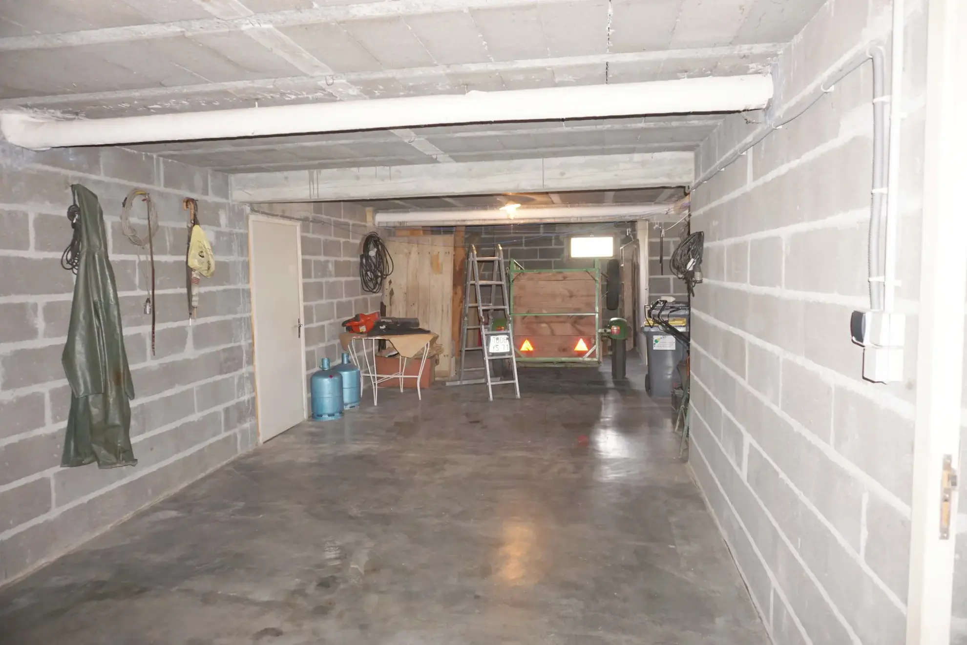 Maison de campagne avec grand terrain et hangar à Paray-le-Monial 