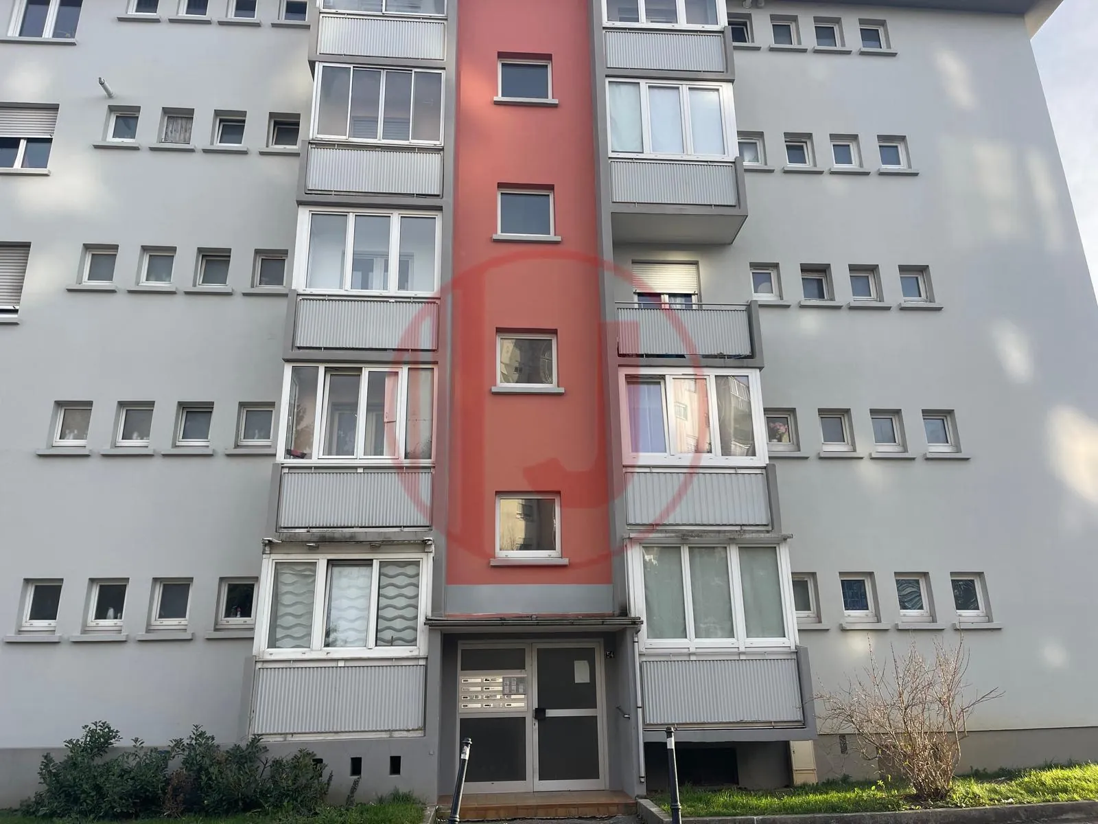 Appartement 4 pièces rénové à Mulhouse Rue Jean Martin – Investissement ou résidence principale 