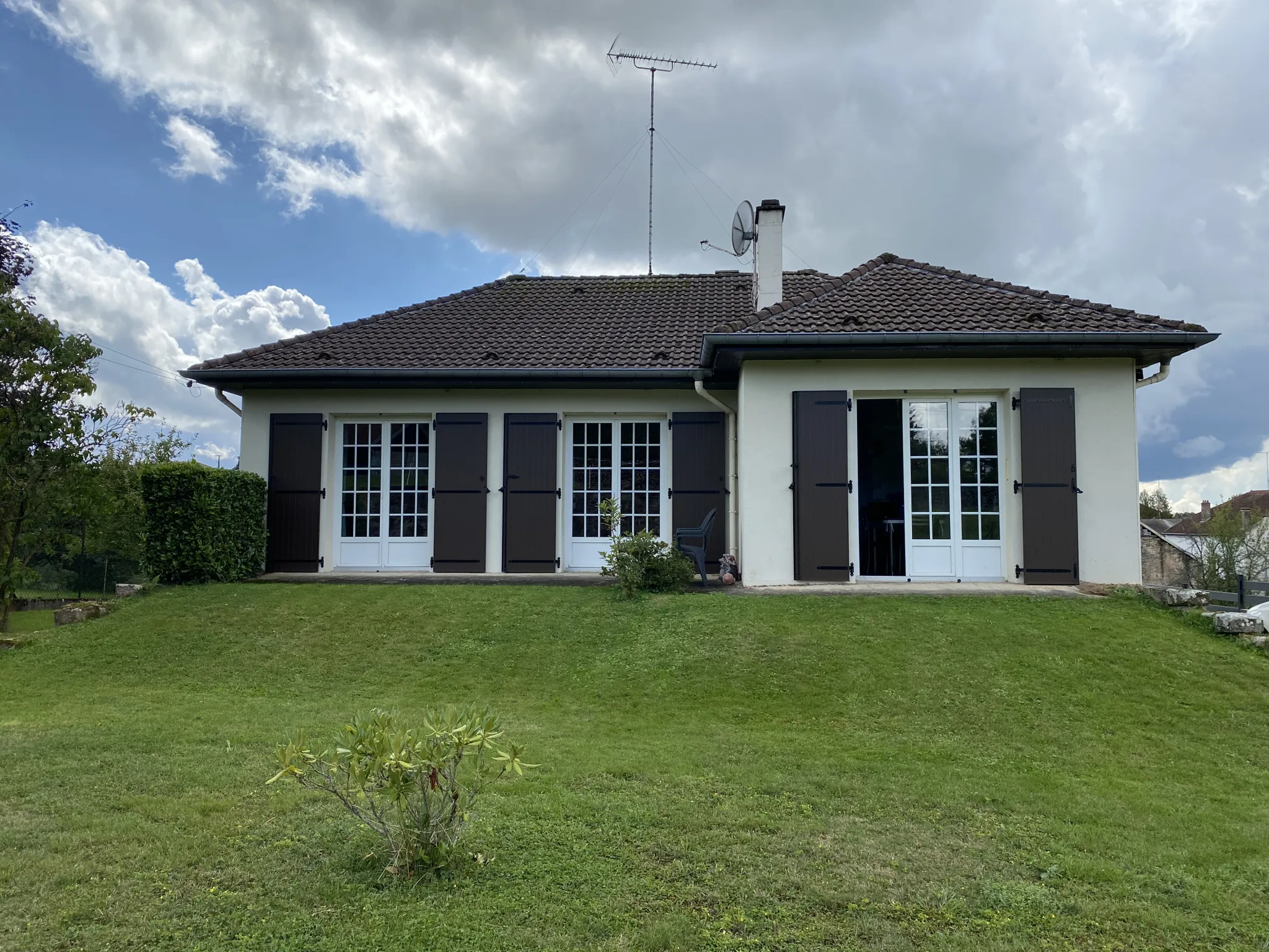 Maison de 100 m² à Pexonne avec garage et panneau solaire