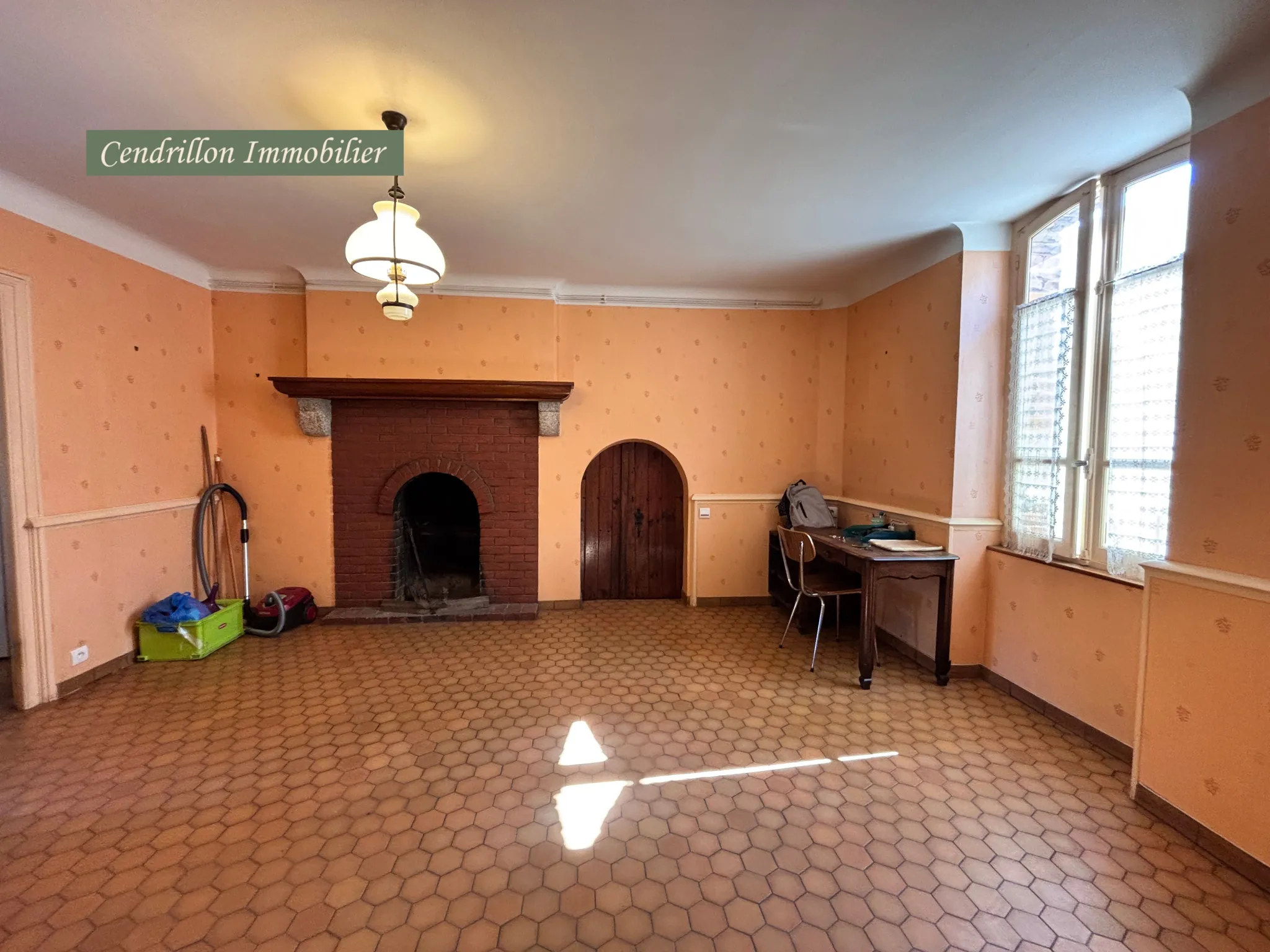 Maison semi-mitoyenne de 140 m² avec 5 chambres et grand jardin à proximité de Bourganeuf 