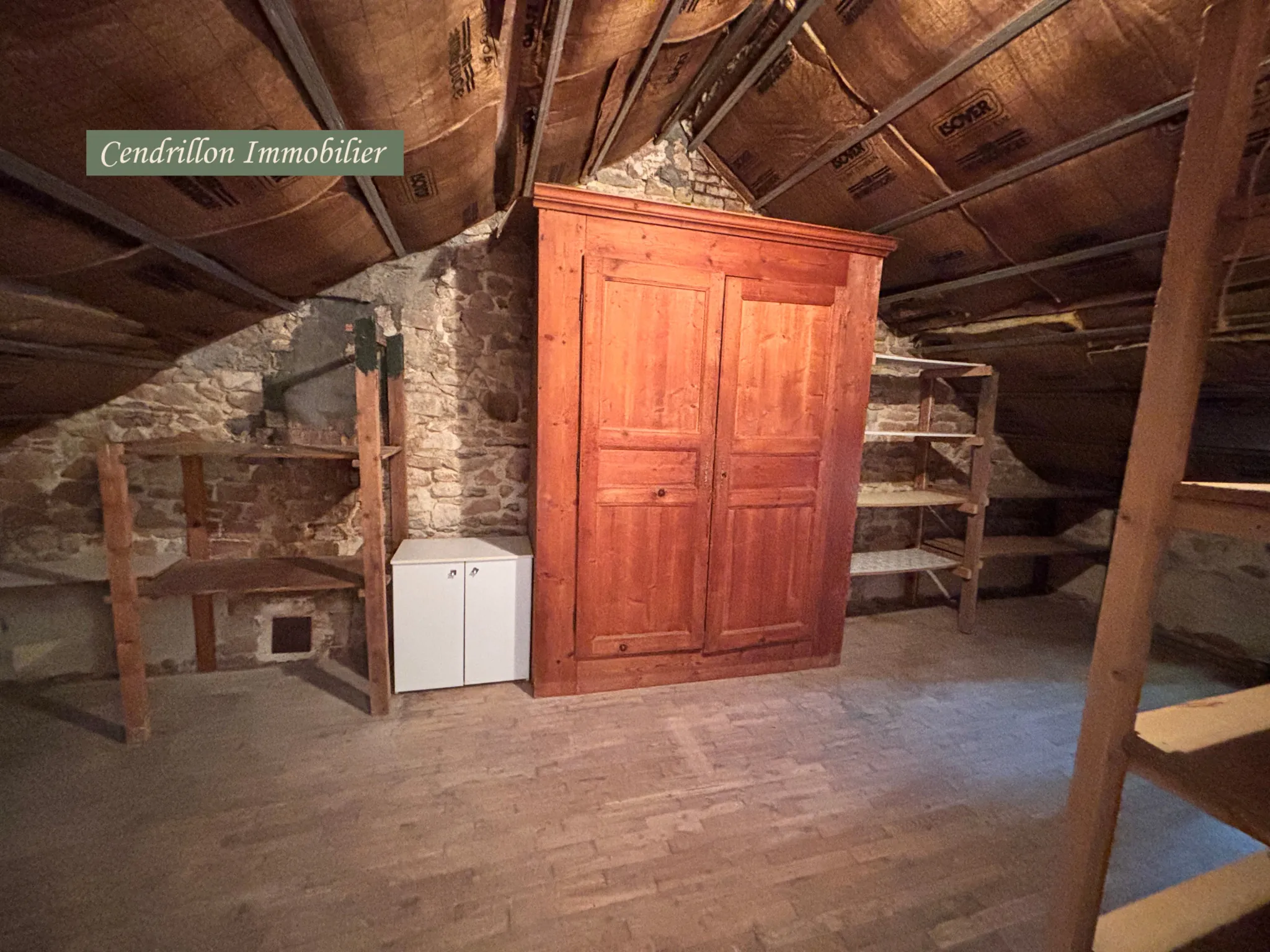 Maison semi-mitoyenne de 140 m² avec 5 chambres et grand jardin à proximité de Bourganeuf 