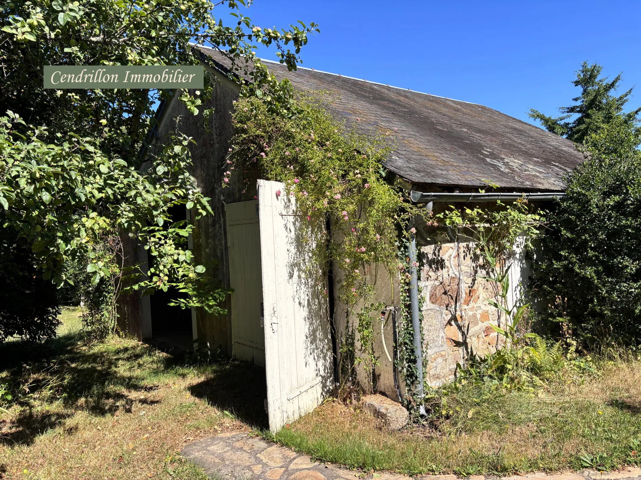 Maison semi-mitoyenne de 140 m² avec 5 chambres et grand jardin à proximité de Bourganeuf 