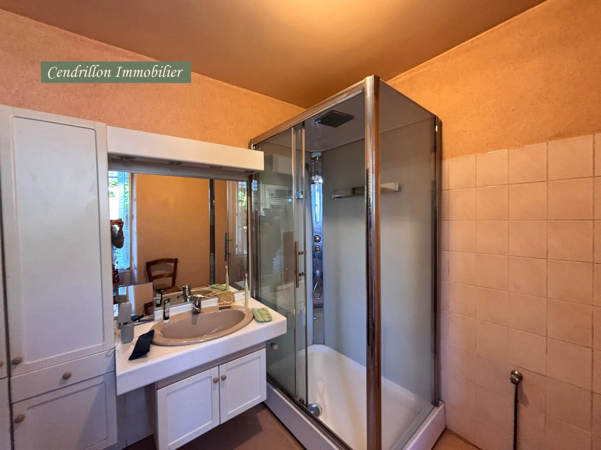 Maison semi-mitoyenne de 140 m² avec 5 chambres et grand jardin à proximité de Bourganeuf 