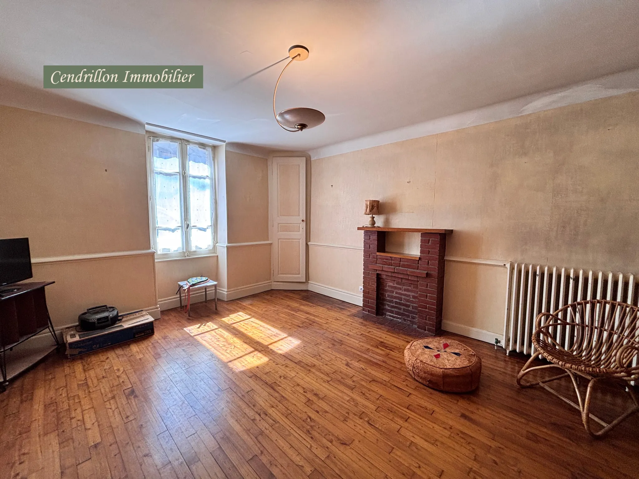 Maison semi-mitoyenne de 140 m² avec 5 chambres et grand jardin à proximité de Bourganeuf 