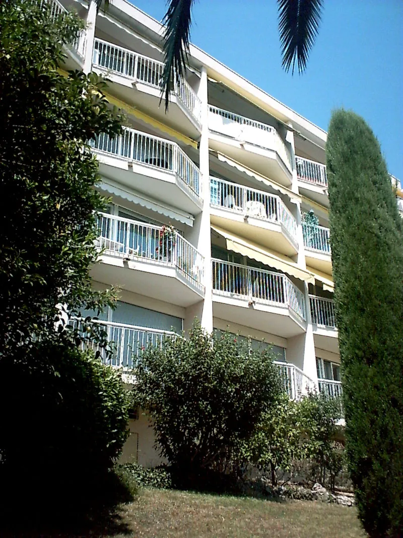 Appartement 2 pièces en résidence senior sécurisée à Cannes Tassigny 
