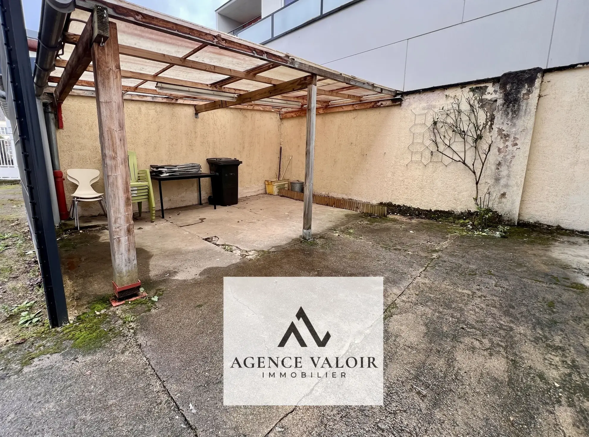 Maison à vendre à Rombas avec possibilité de division et fort potentiel 