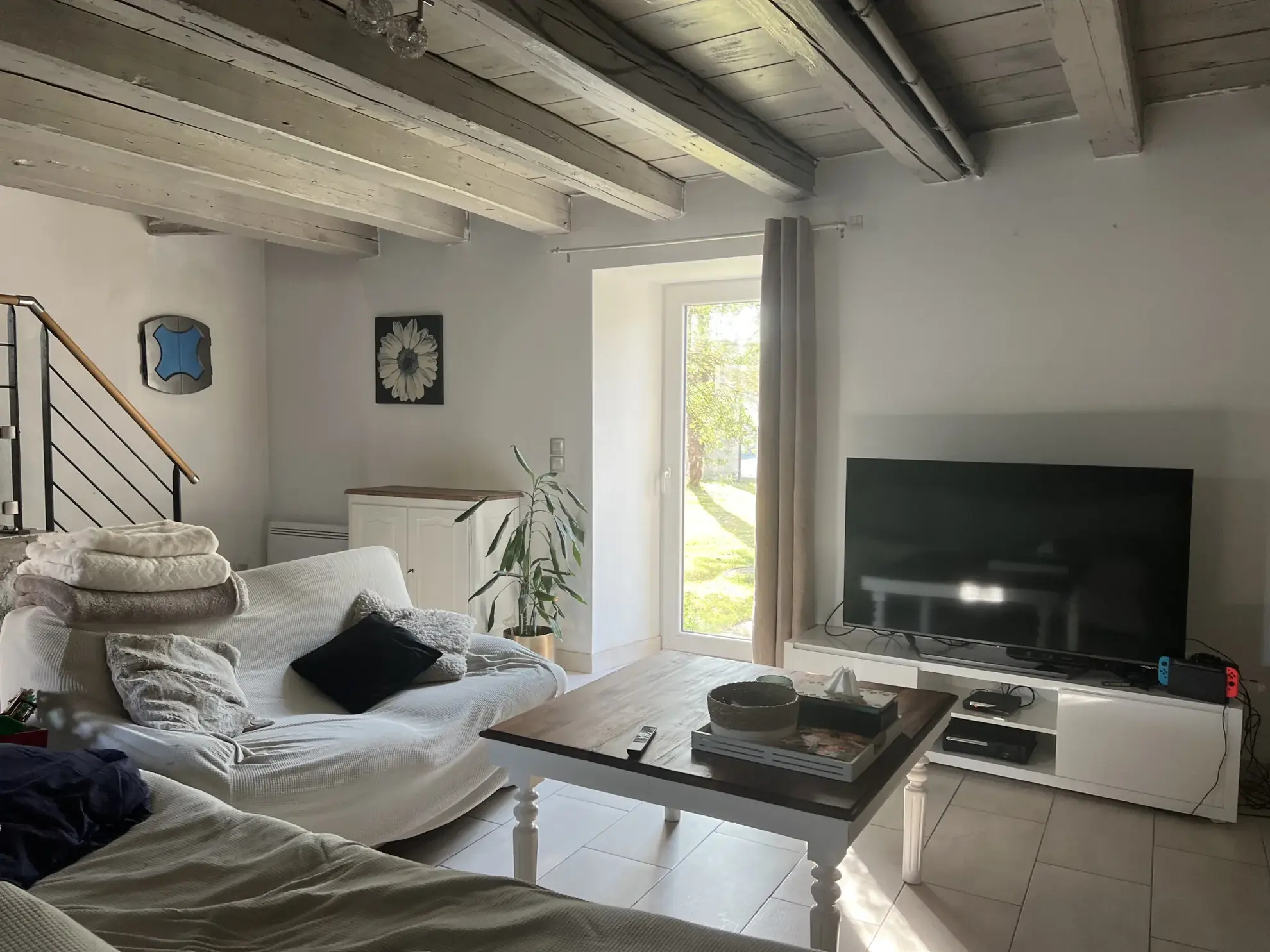 Maison en pierre à Sainte-Hermine avec jardin, terrasse et garage - À rénover 