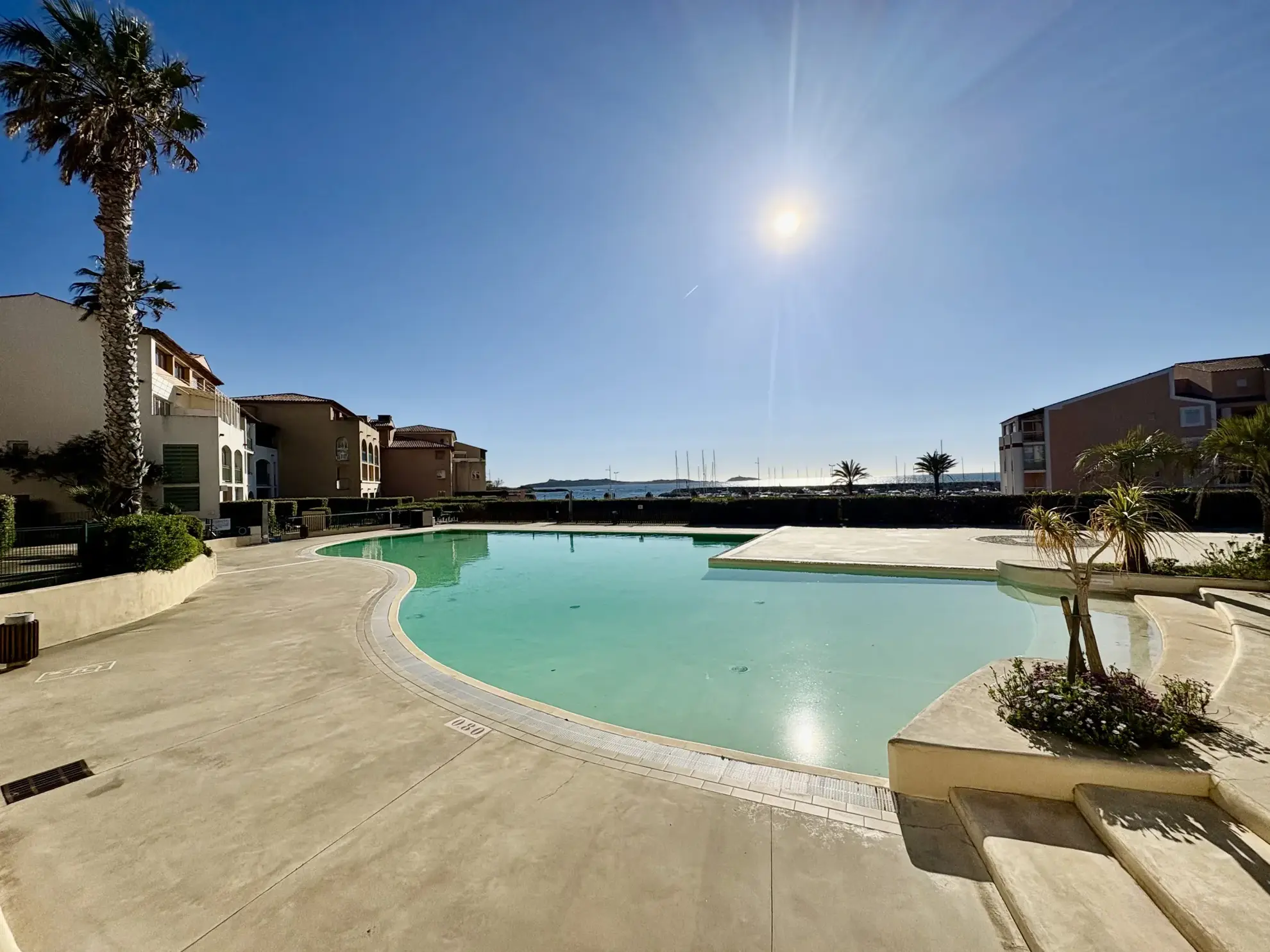 Appartement T2 de 27m² à Six Fours Les Plages proche plage et commerces 